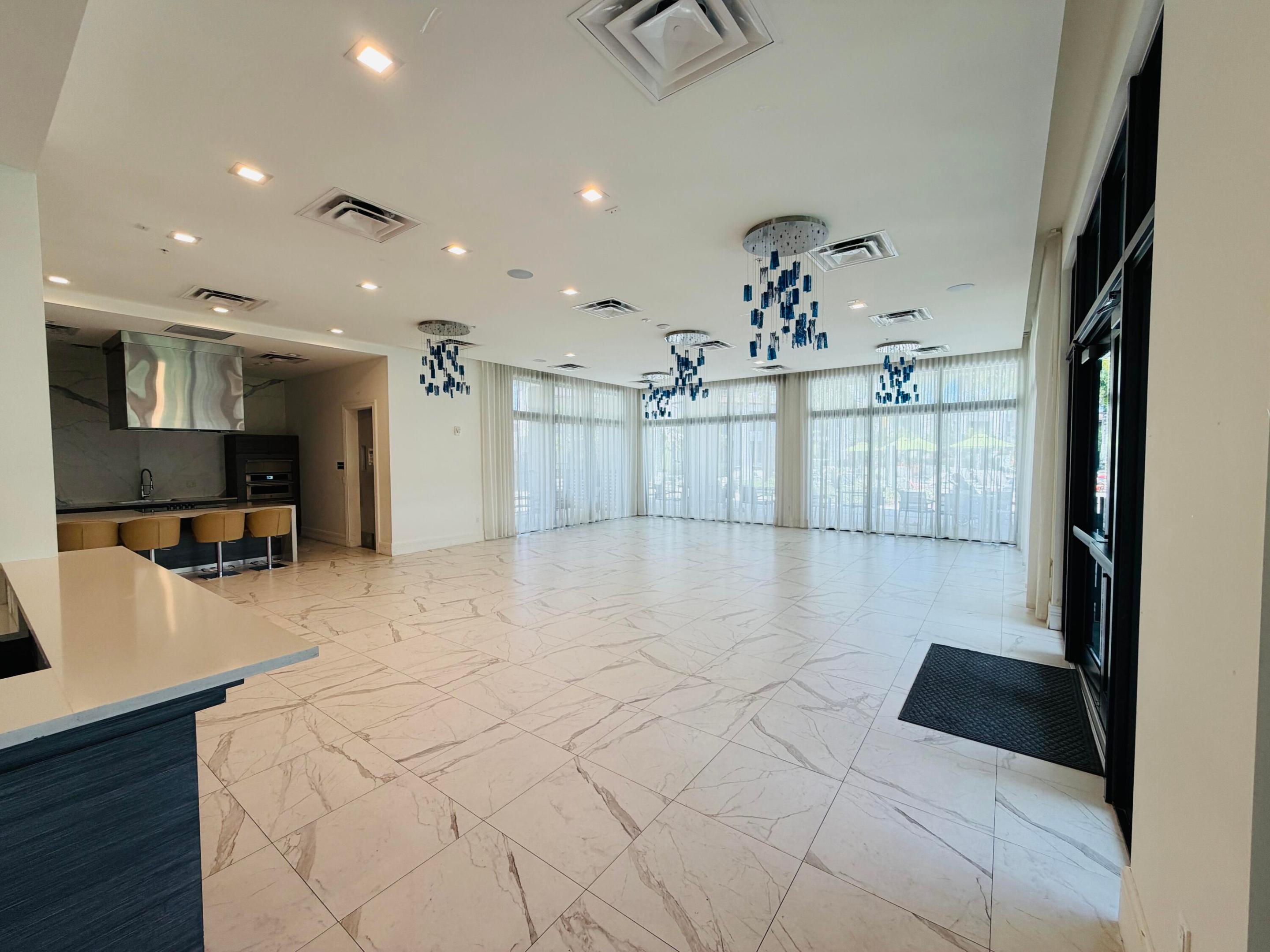 8288 NW 44th Doral, FL 33166
