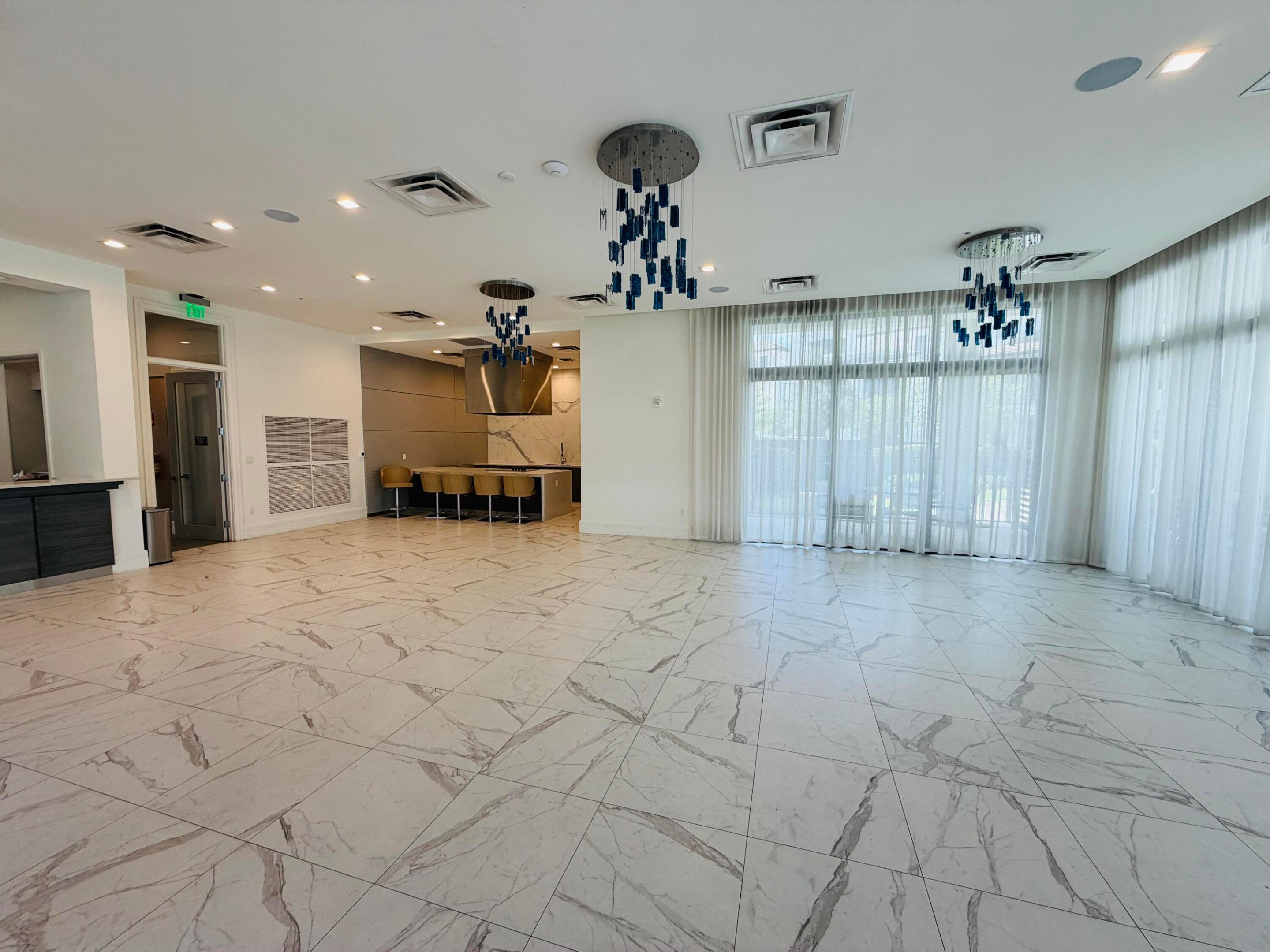 8288 NW 44th Doral, FL 33166