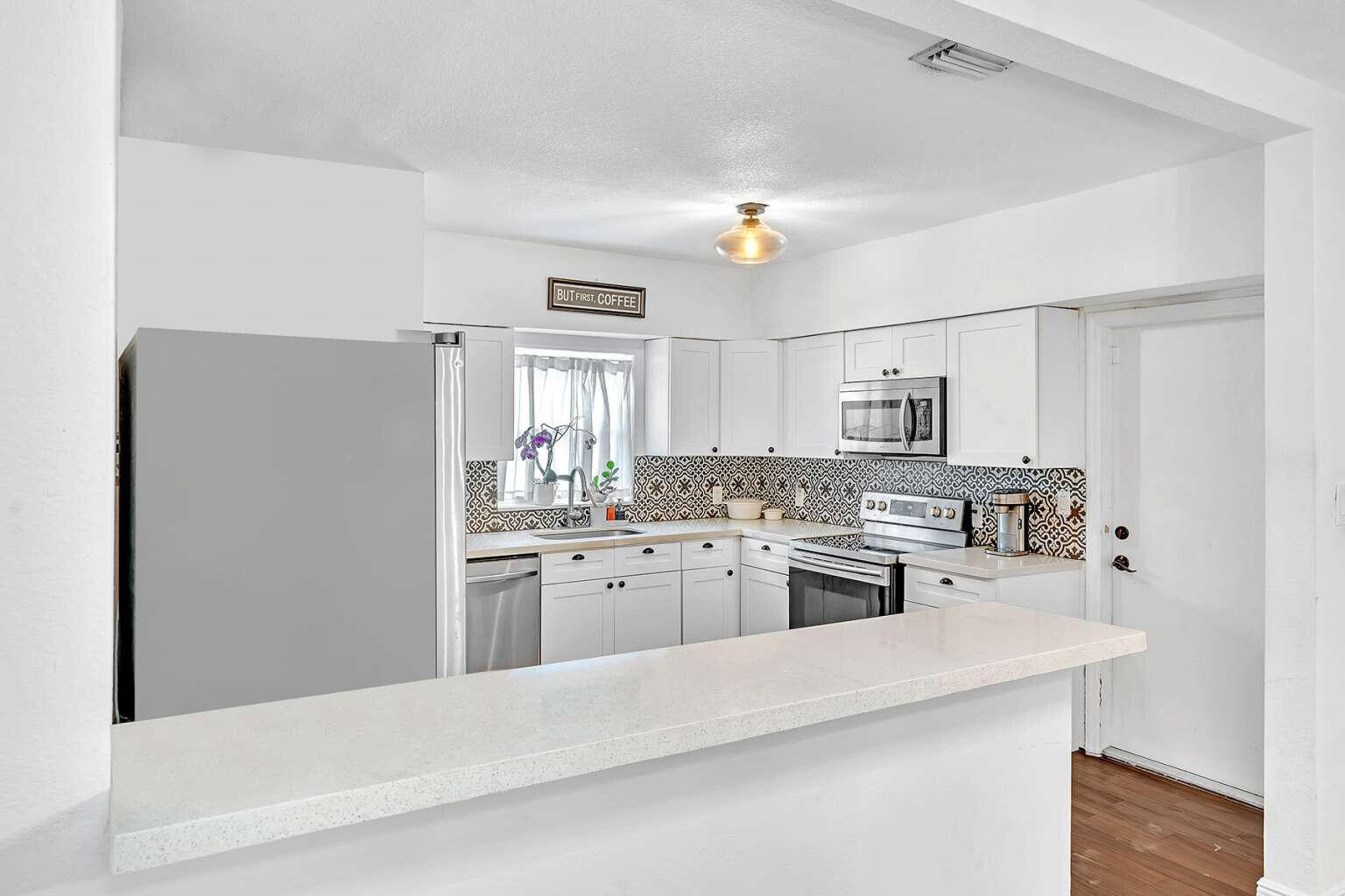784 NE 81st Miami, FL 33138