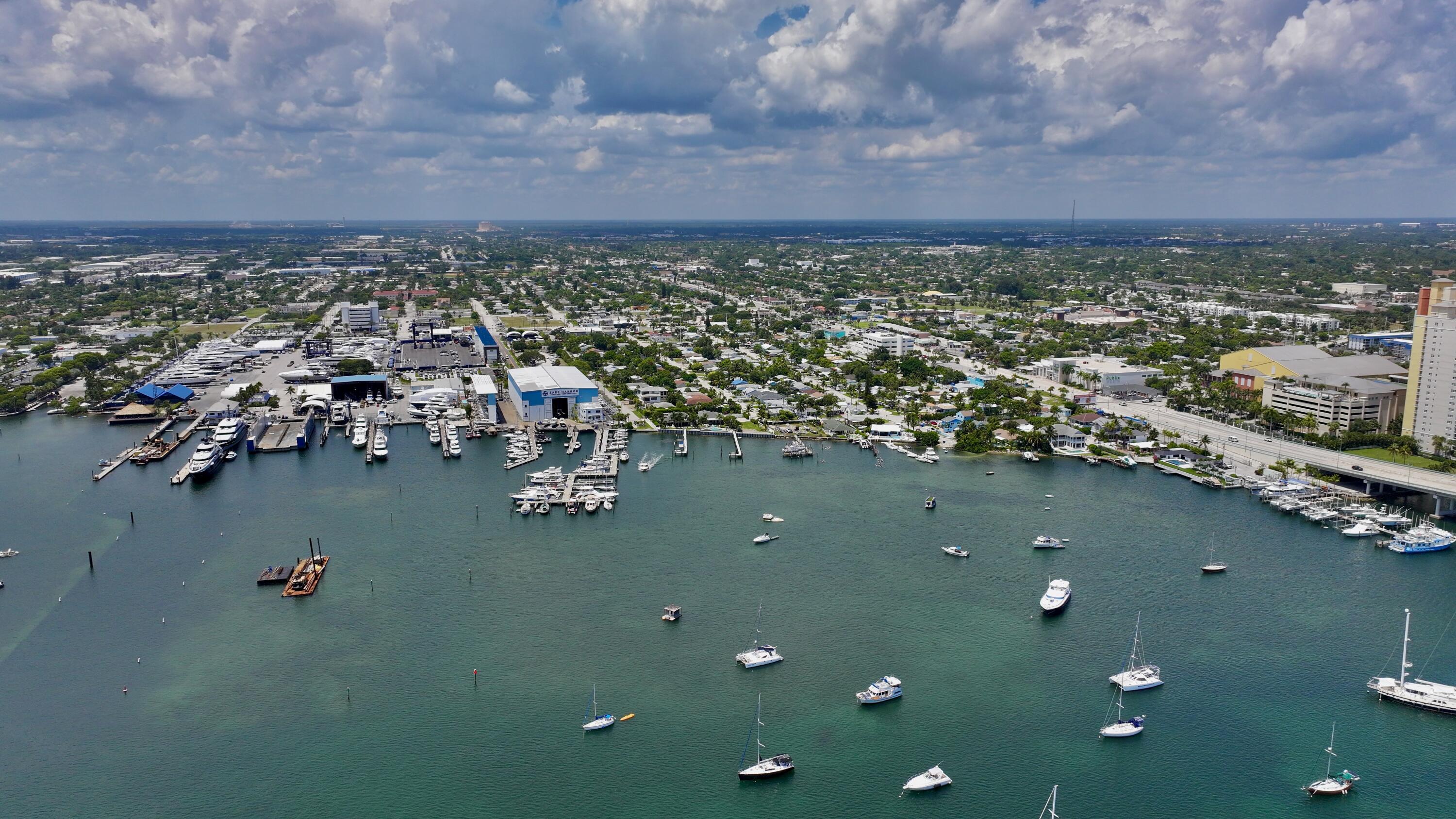 265 E 23rd Riviera Beach, FL 33404