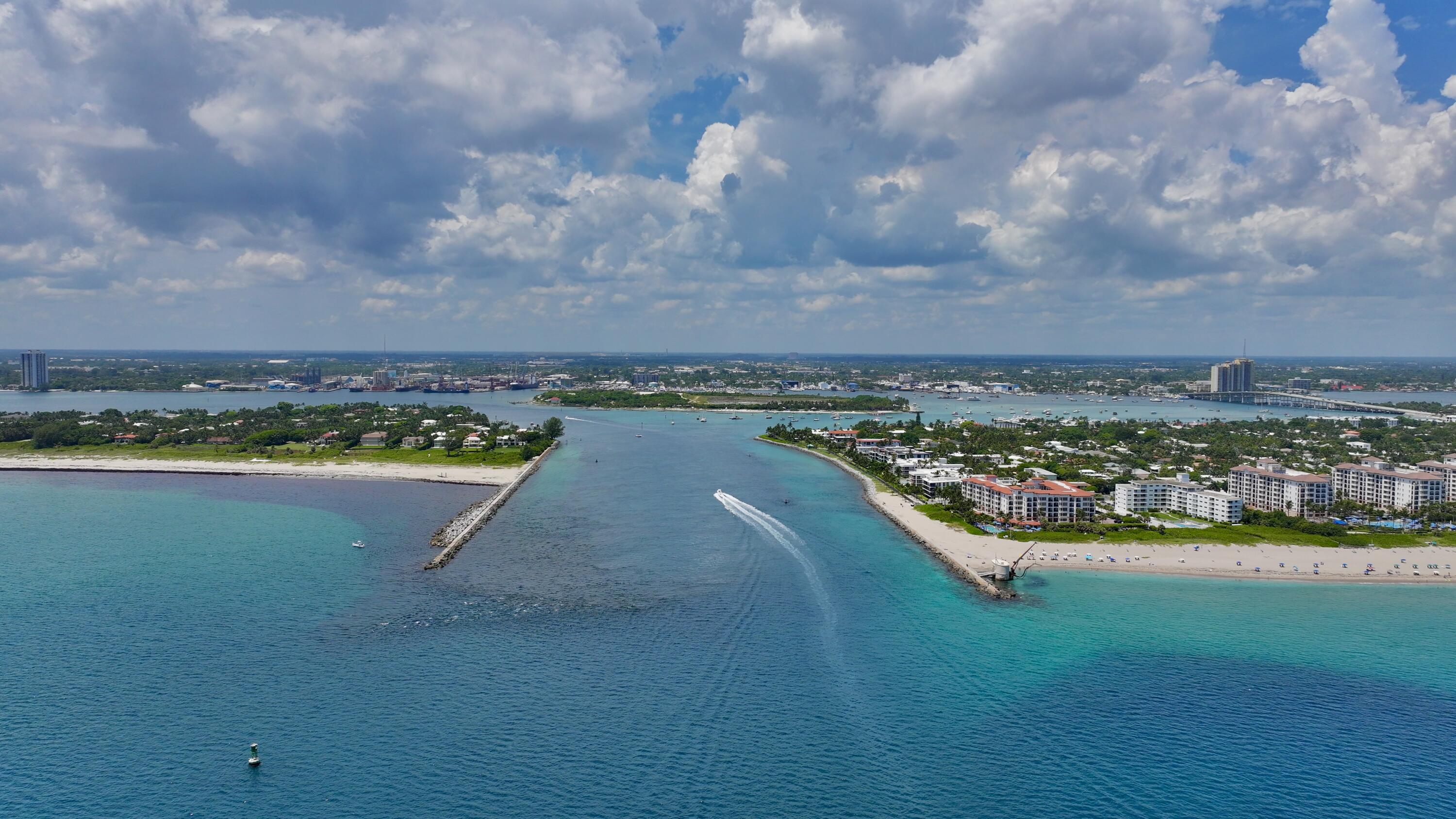 265 E 23rd Riviera Beach, FL 33404