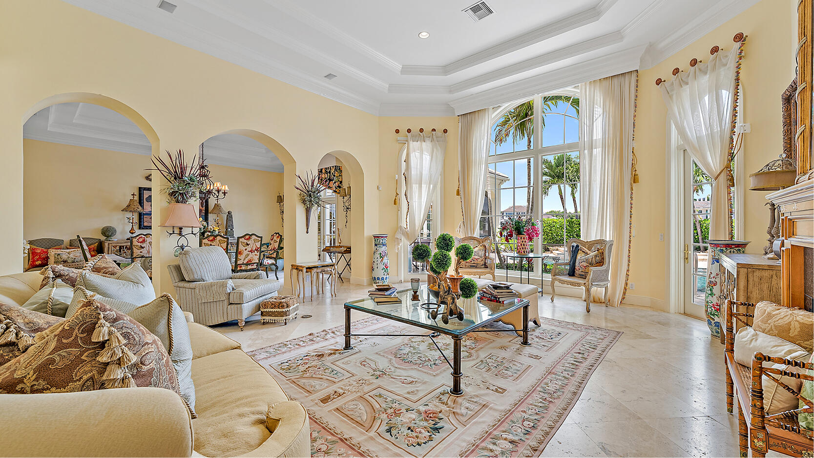 1327 Lake Worth Ln North Palm Beach, FL 33408