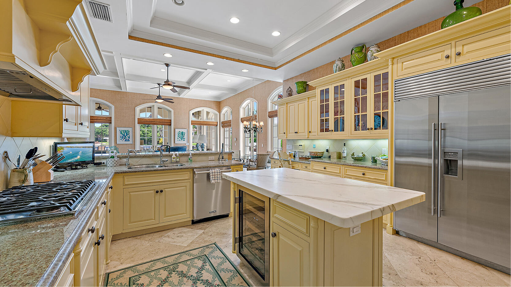 1327 Lake Worth Ln North Palm Beach, FL 33408