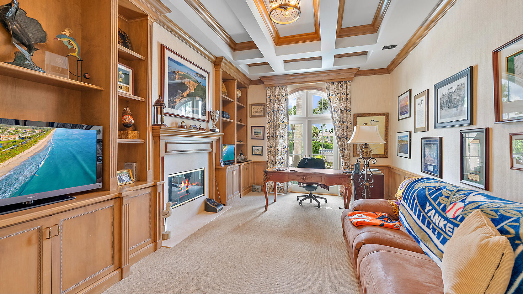1327 Lake Worth Ln North Palm Beach, FL 33408