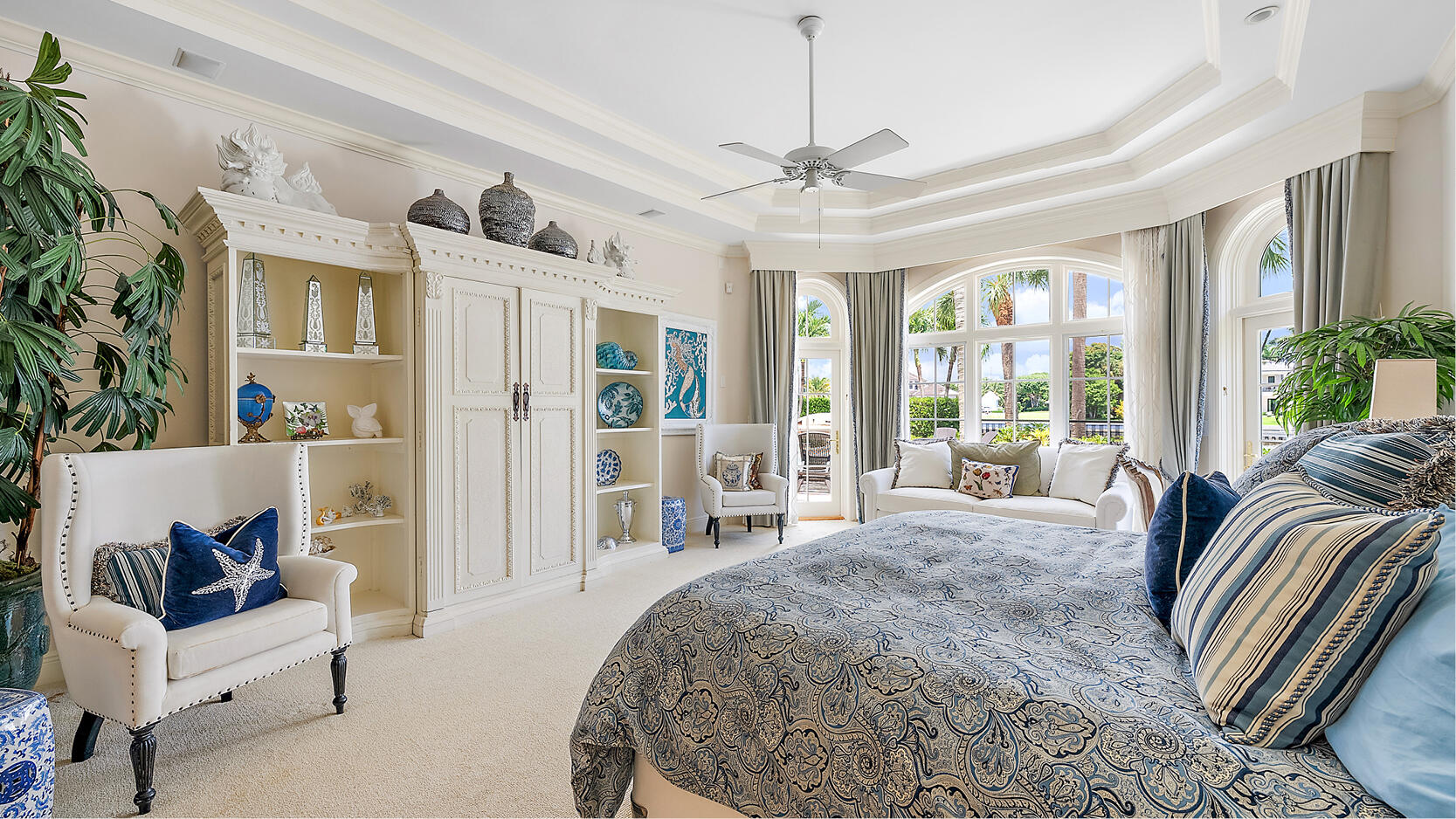 1327 Lake Worth Ln North Palm Beach, FL 33408