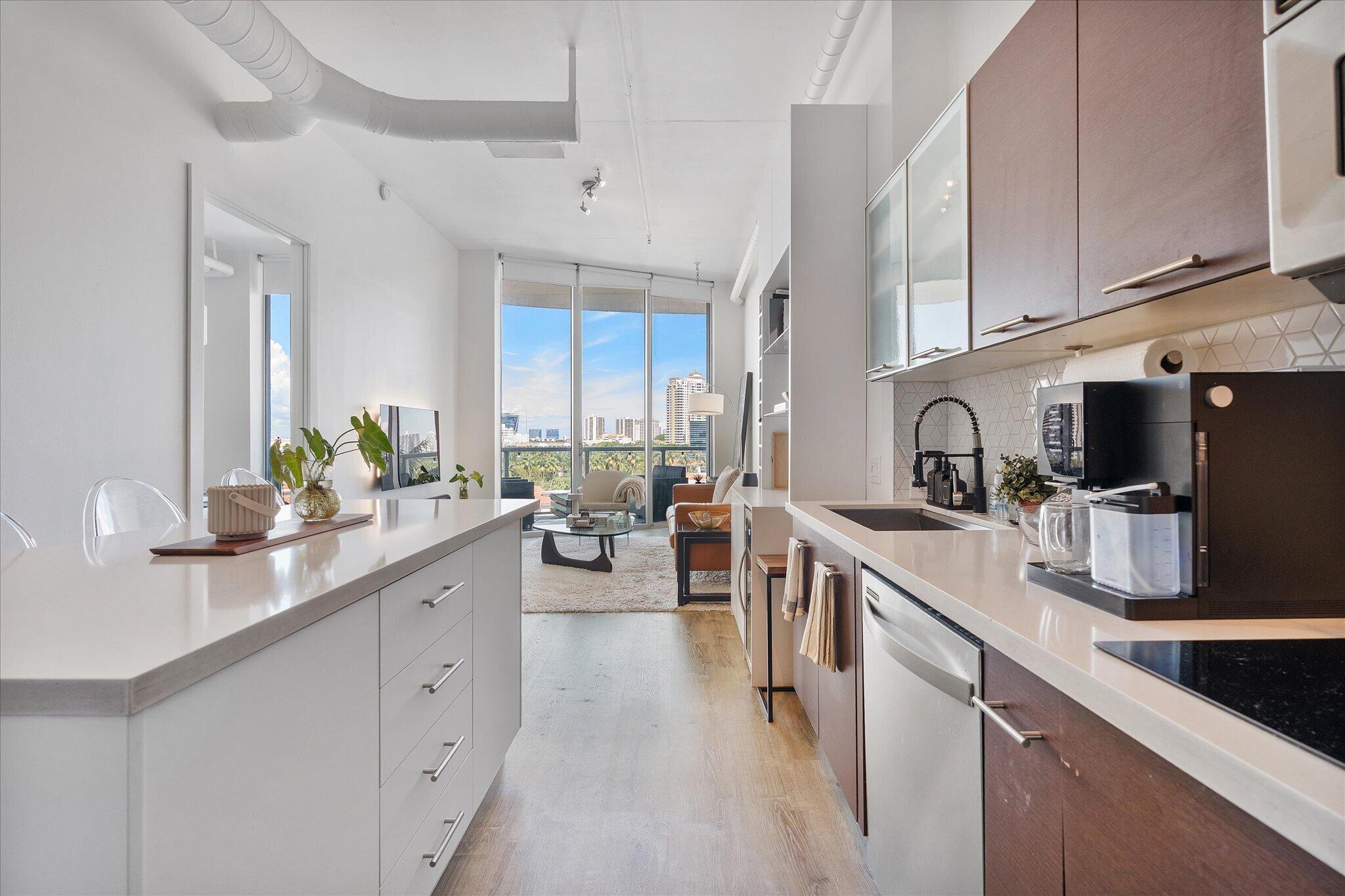 image Uptown Marina Lofts1