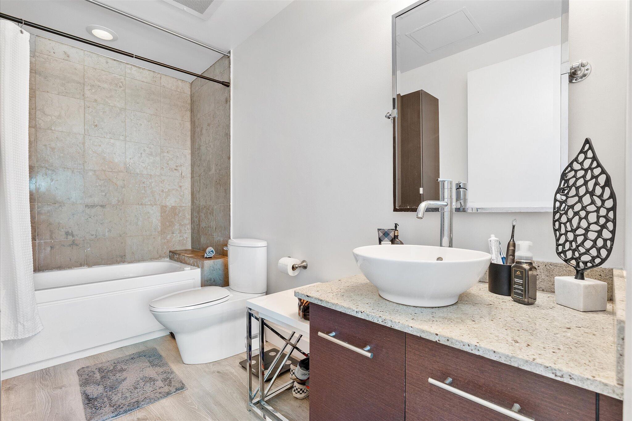 image Uptown Marina Lofts19