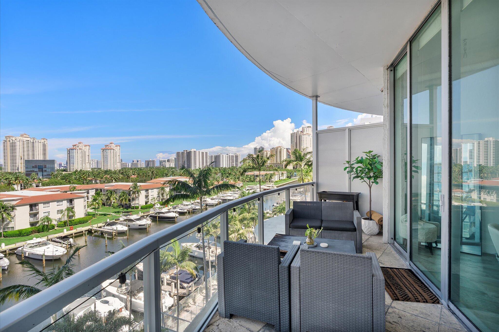 image Uptown Marina Lofts5