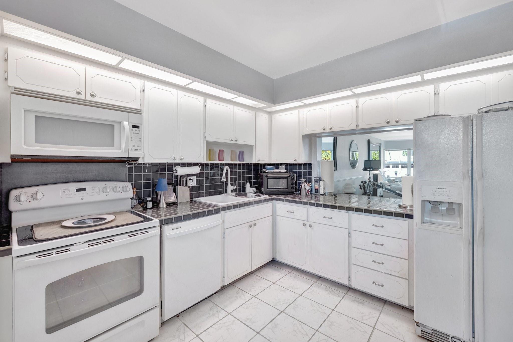 3111 NE 51st St #205 Fort Lauderdale, FL 33308