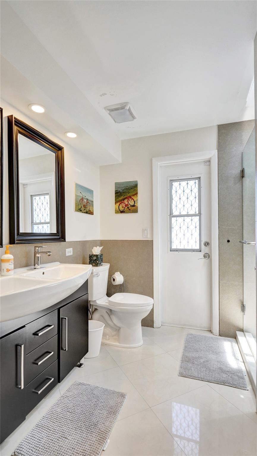 2051 Coral Reef Pompano Beach, FL 33062