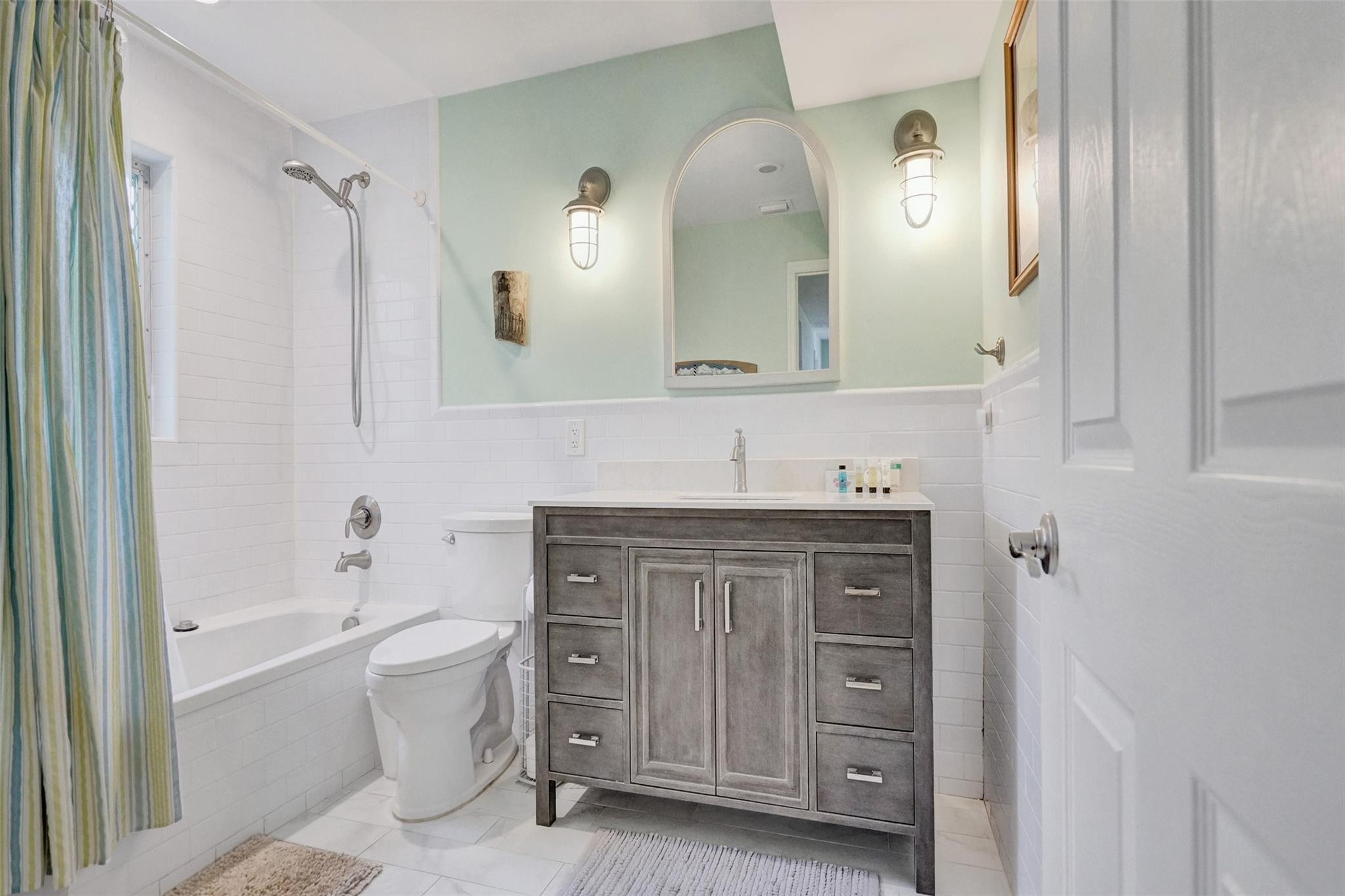 2051 Coral Reef Pompano Beach, FL 33062