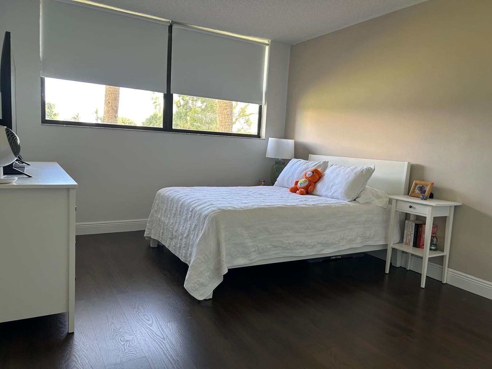 16325 Golf Clb Rd #109 Weston, FL 33326