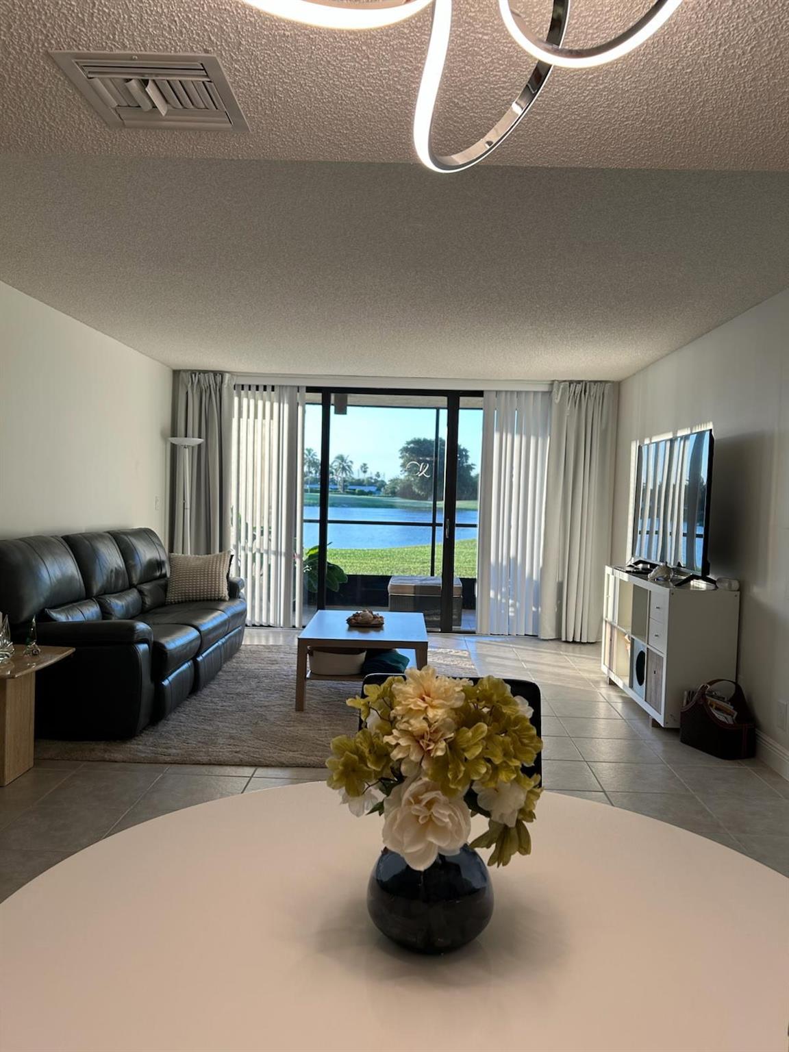 16325 Golf Clb Rd #109 Weston, FL 33326