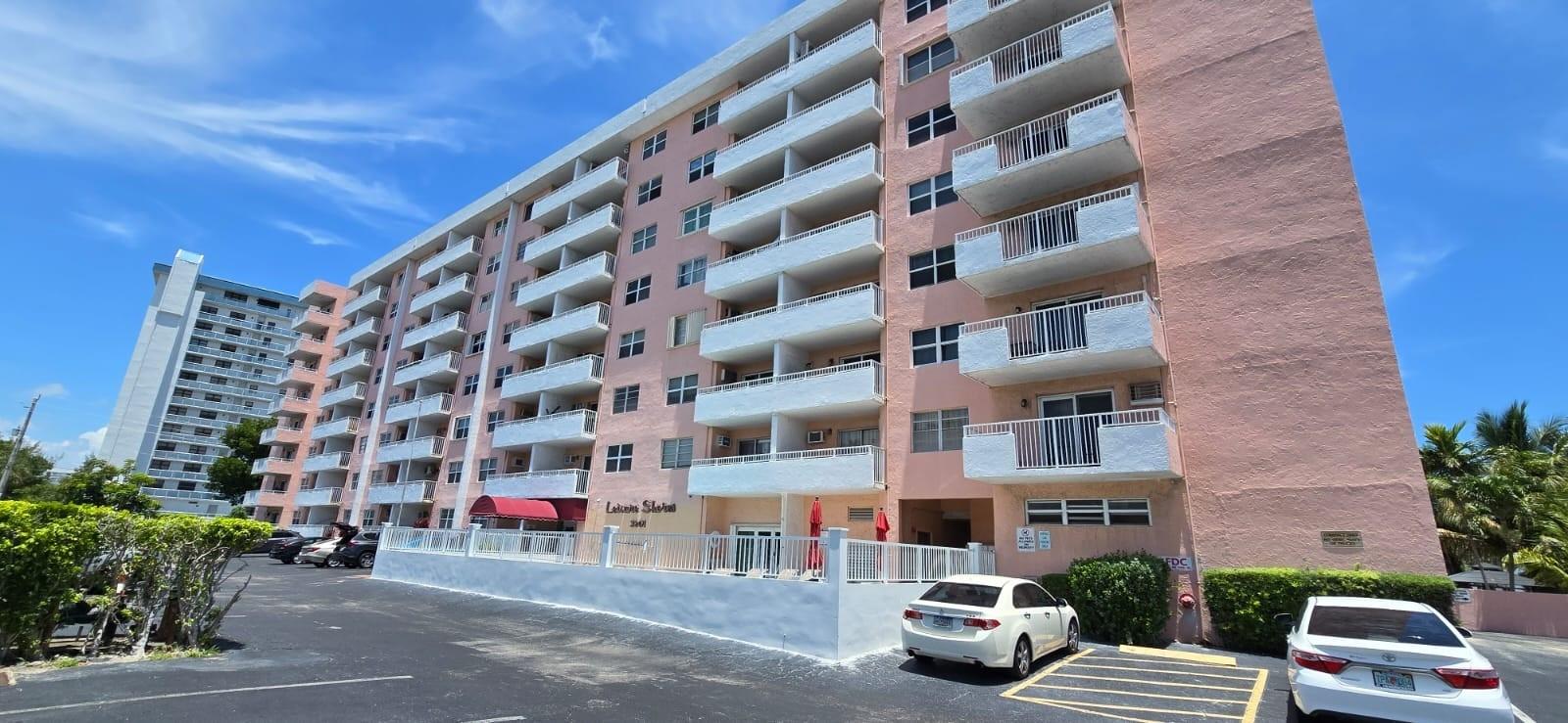 3201 NE 14th St Cswy #105
