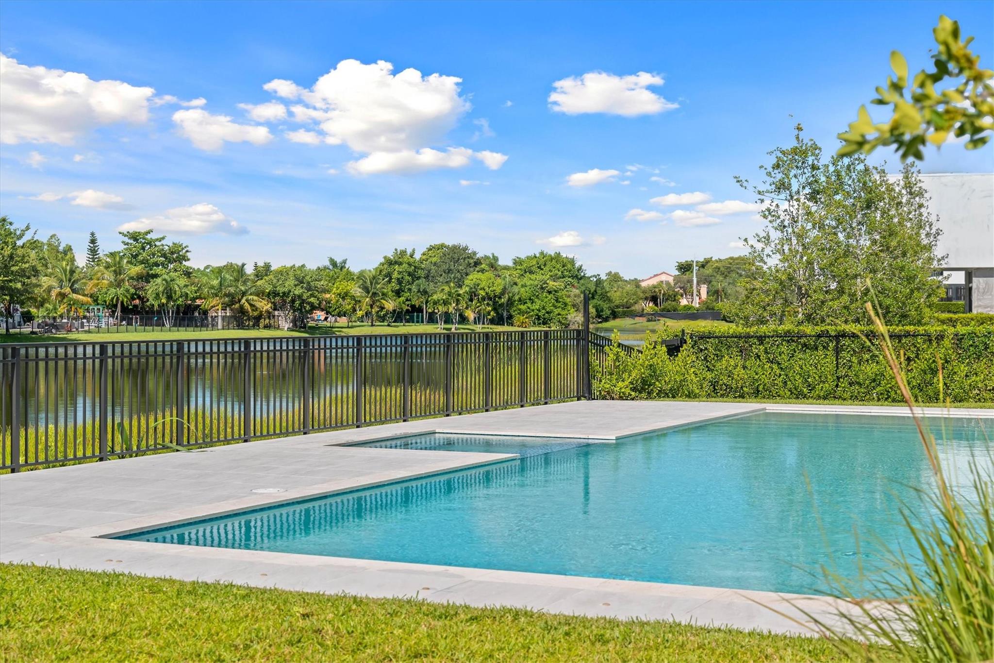 16722 S Botaniko Dr S Weston, FL 33326 16722 S Botaniko Dr S Weston, FL 33326