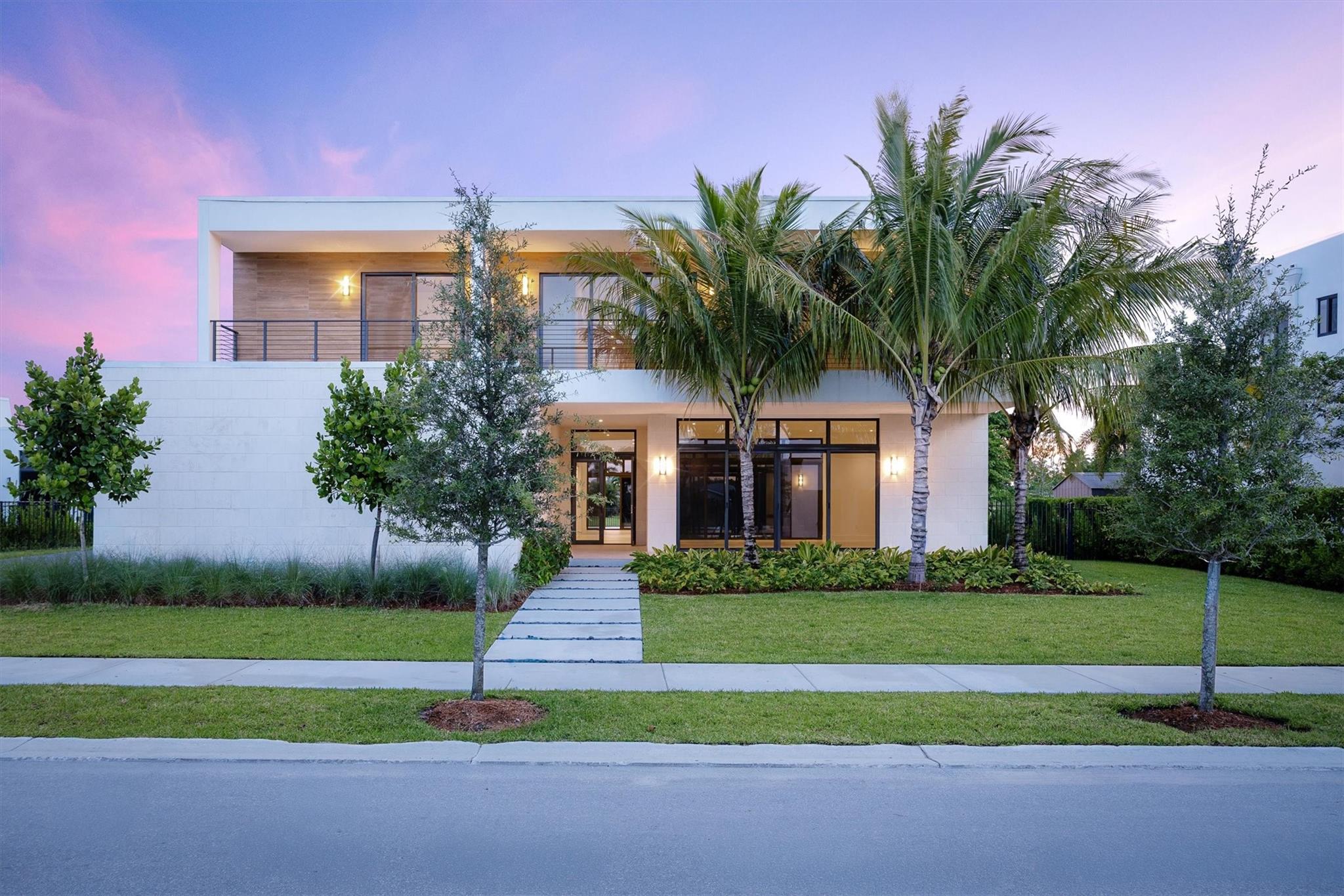 16722 S Botaniko Dr S Weston, FL 33326 16722 S Botaniko Dr S Weston, FL 33326