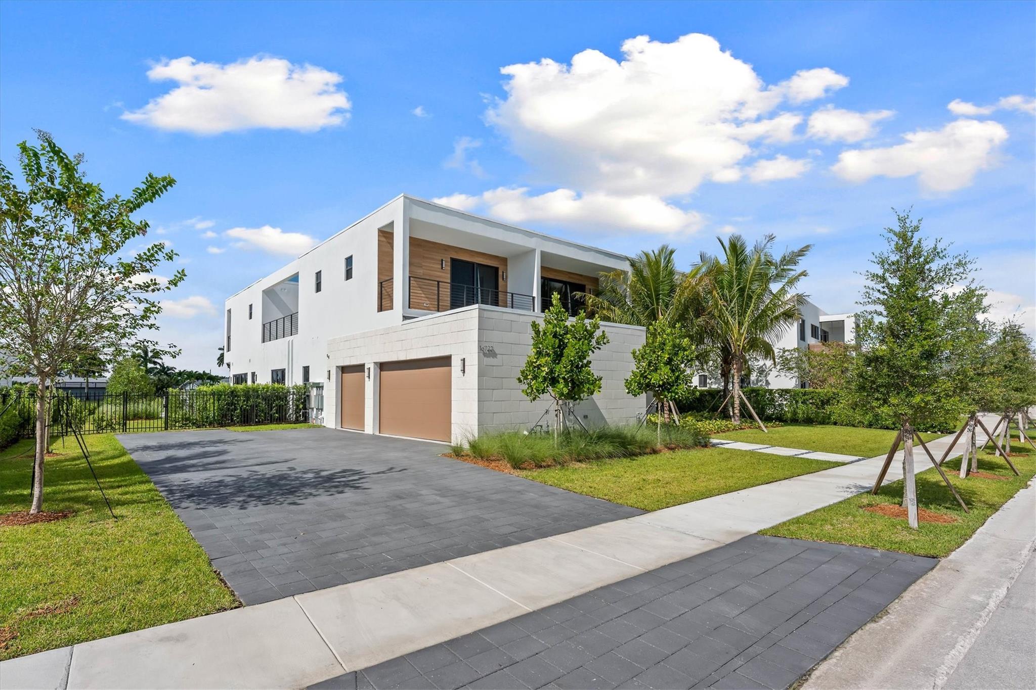 16722 S Botaniko Dr S Weston, FL 33326 16722 S Botaniko Dr S Weston, FL 33326
