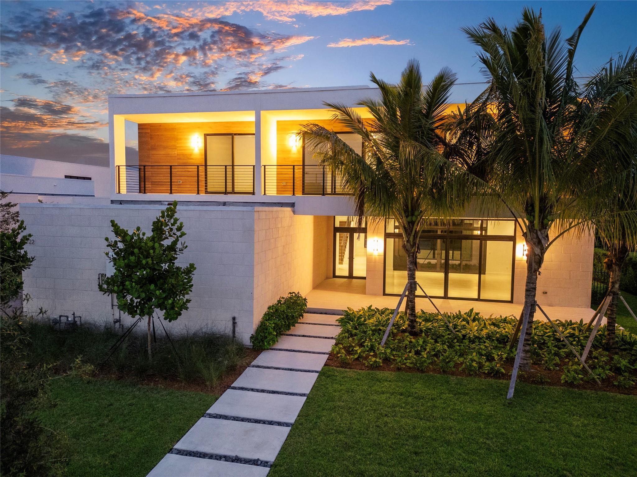 16722 S Botaniko Dr S Weston, FL 33326 16722 S Botaniko Dr S Weston, FL 33326
