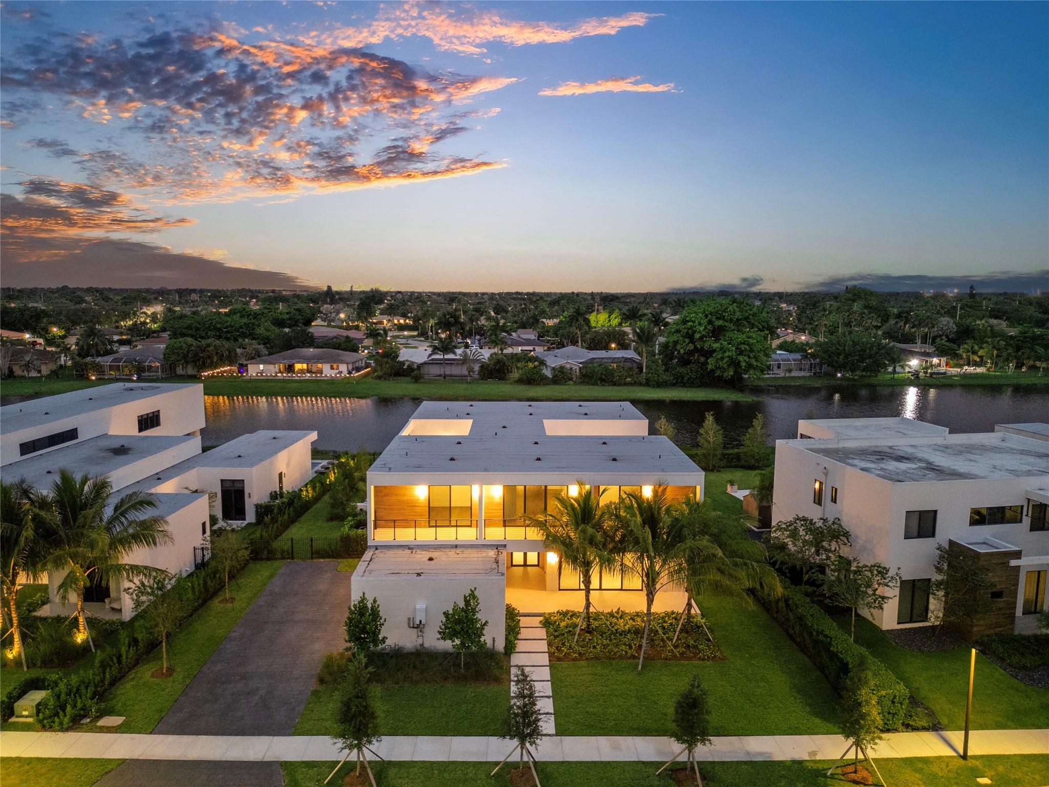 16722 S Botaniko Dr S Weston, FL 33326 16722 S Botaniko Dr S Weston, FL 33326