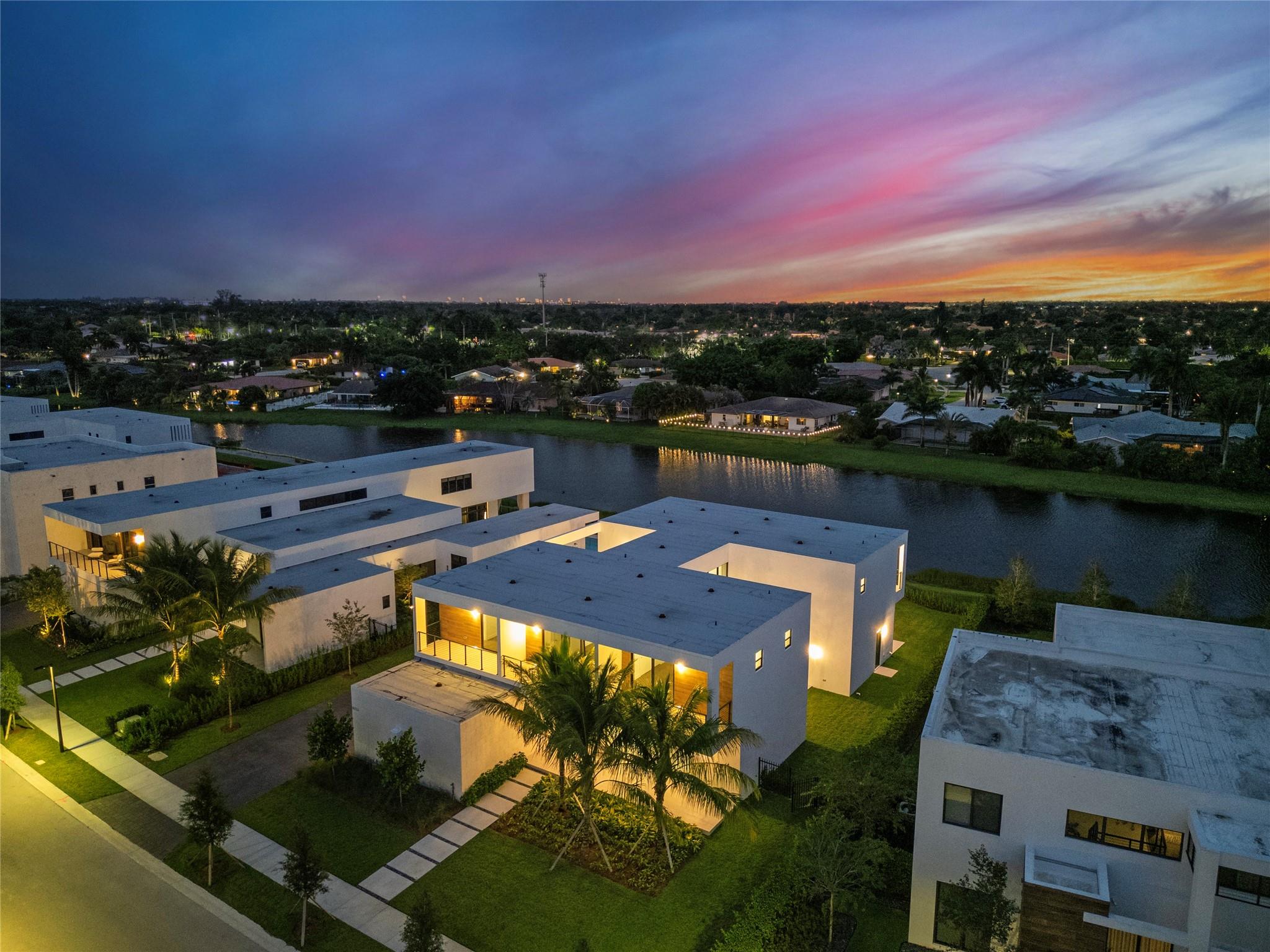16722 S Botaniko Dr S Weston, FL 33326 16722 S Botaniko Dr S Weston, FL 33326