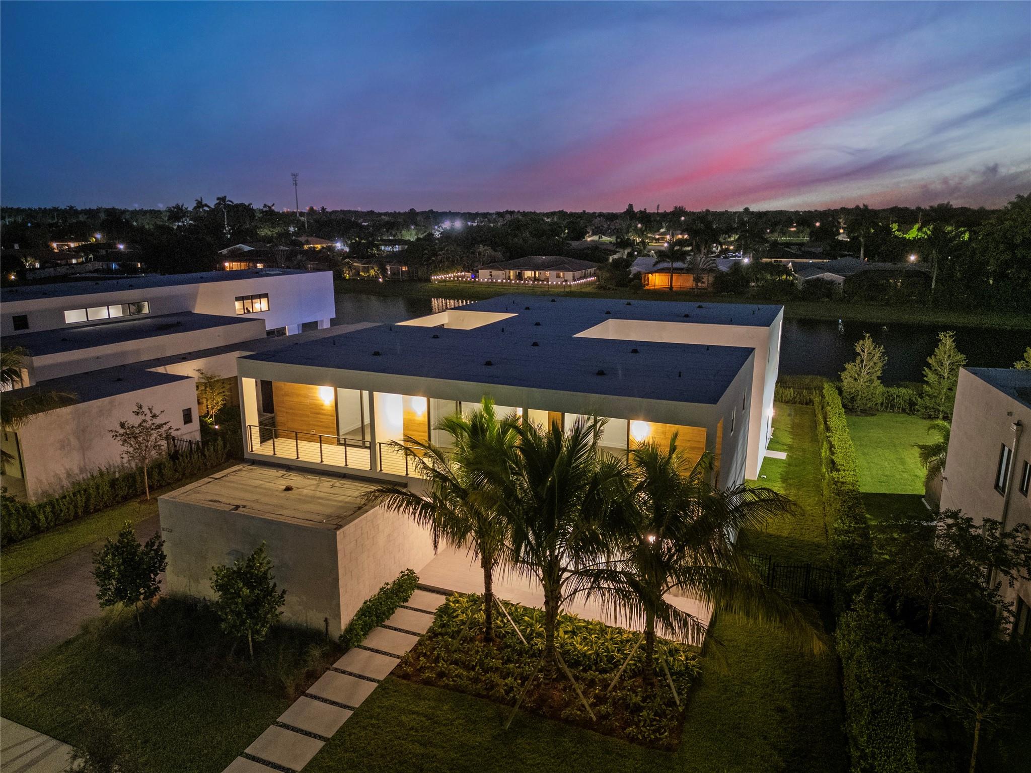 16722 S Botaniko Dr S Weston, FL 33326 16722 S Botaniko Dr S Weston, FL 33326