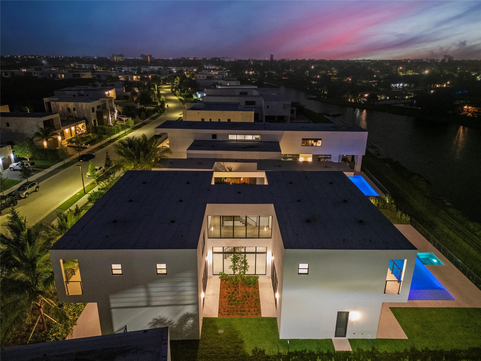 16722 S Botaniko Dr S Weston, FL 33326 16722 S Botaniko Dr S Weston, FL 33326