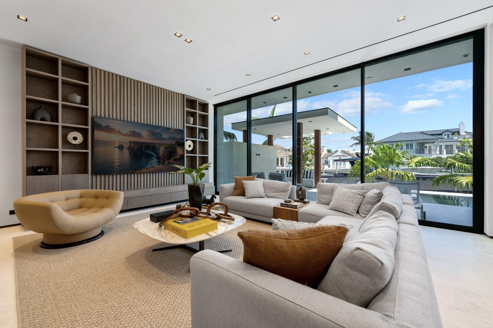 1721 SE 11th St Fort Lauderdale, FL 33316 1721 SE 11th St Fort Lauderdale, FL 33316