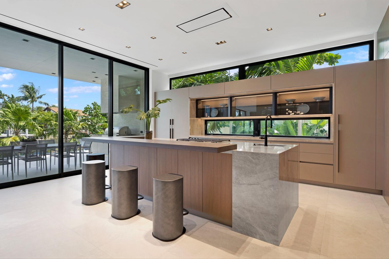 1721 SE 11th St Fort Lauderdale, FL 33316 1721 SE 11th St Fort Lauderdale, FL 33316