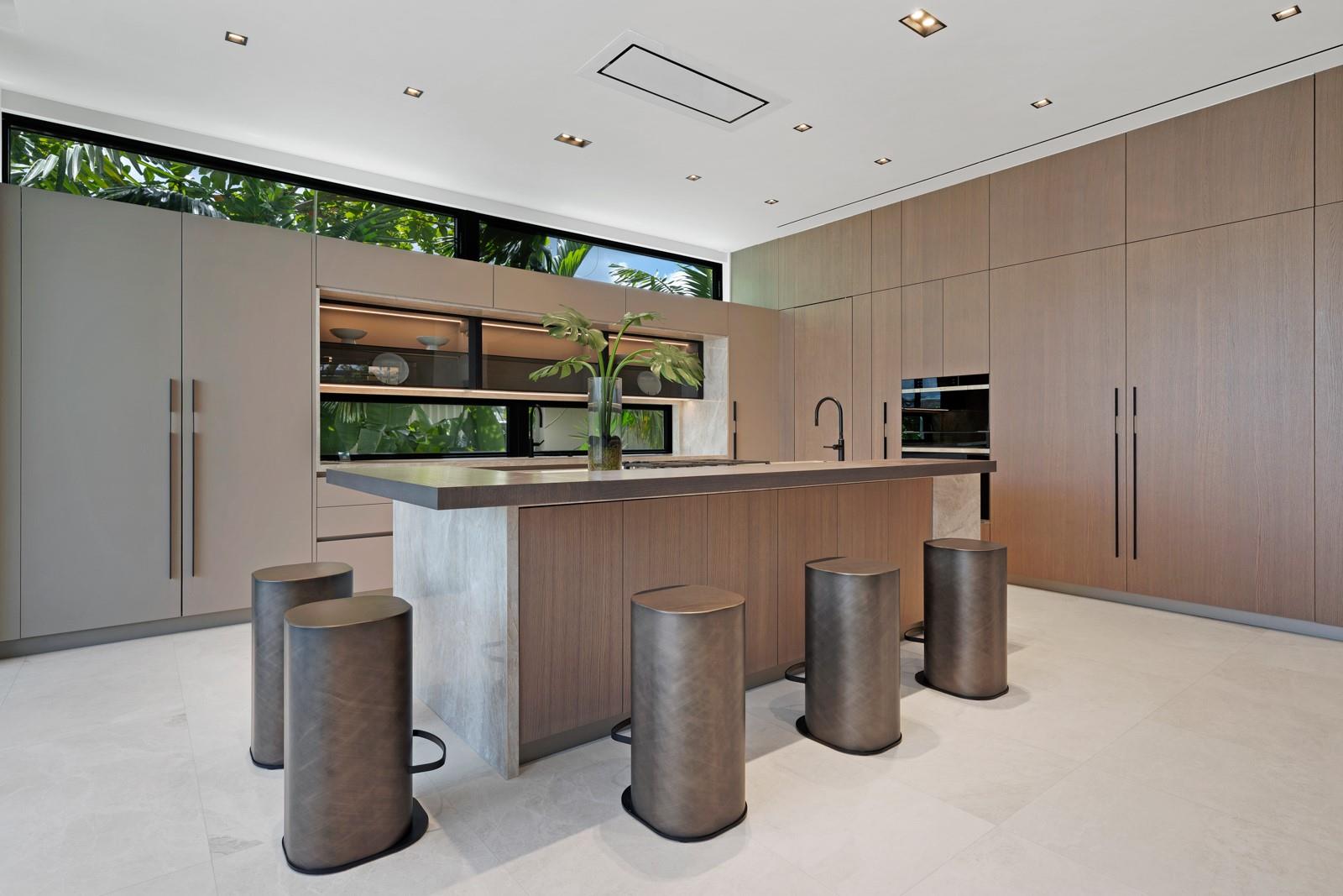 1721 SE 11th St Fort Lauderdale, FL 33316 1721 SE 11th St Fort Lauderdale, FL 33316