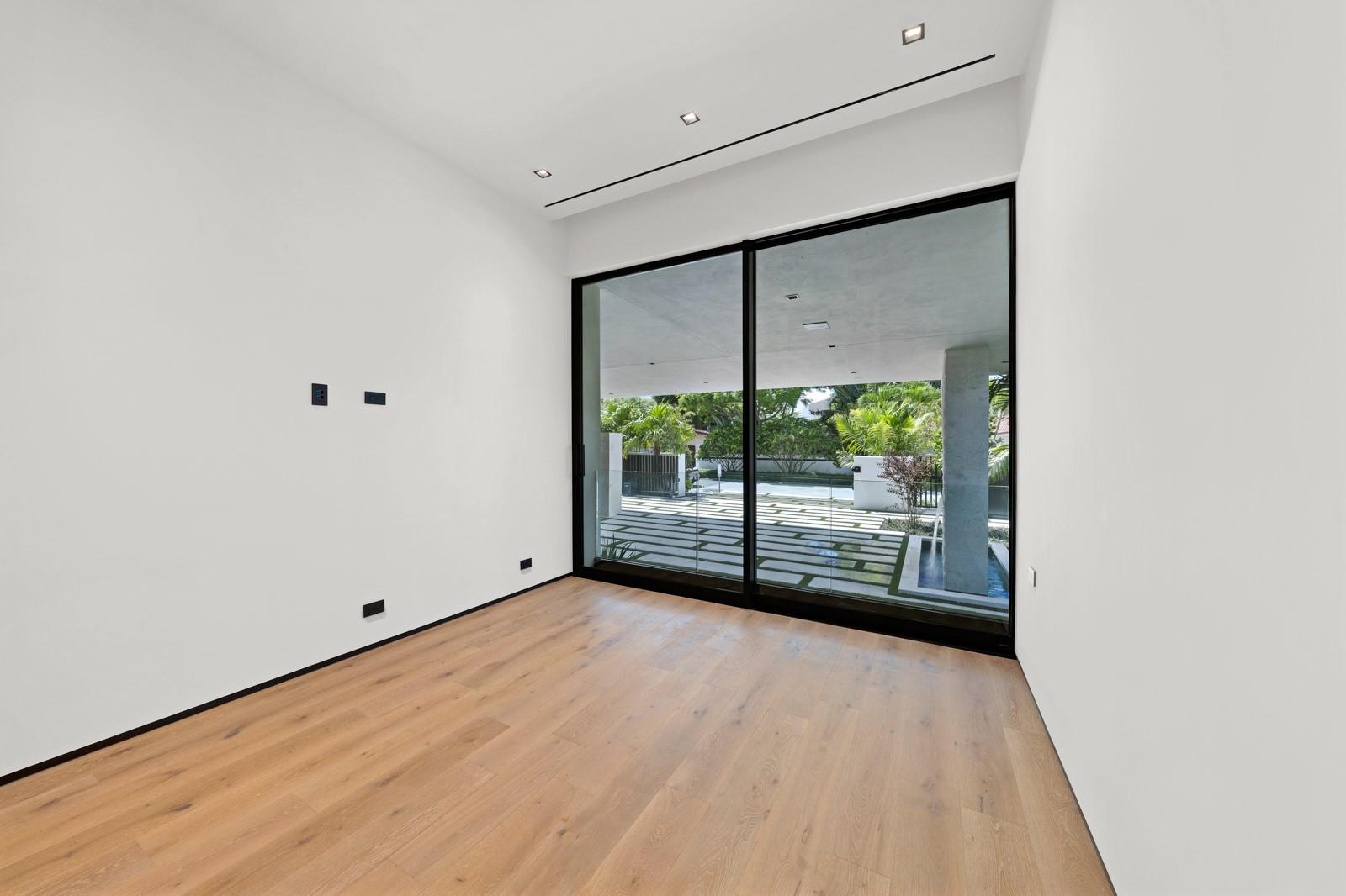 1721 SE 11th St Fort Lauderdale, FL 33316 1721 SE 11th St Fort Lauderdale, FL 33316