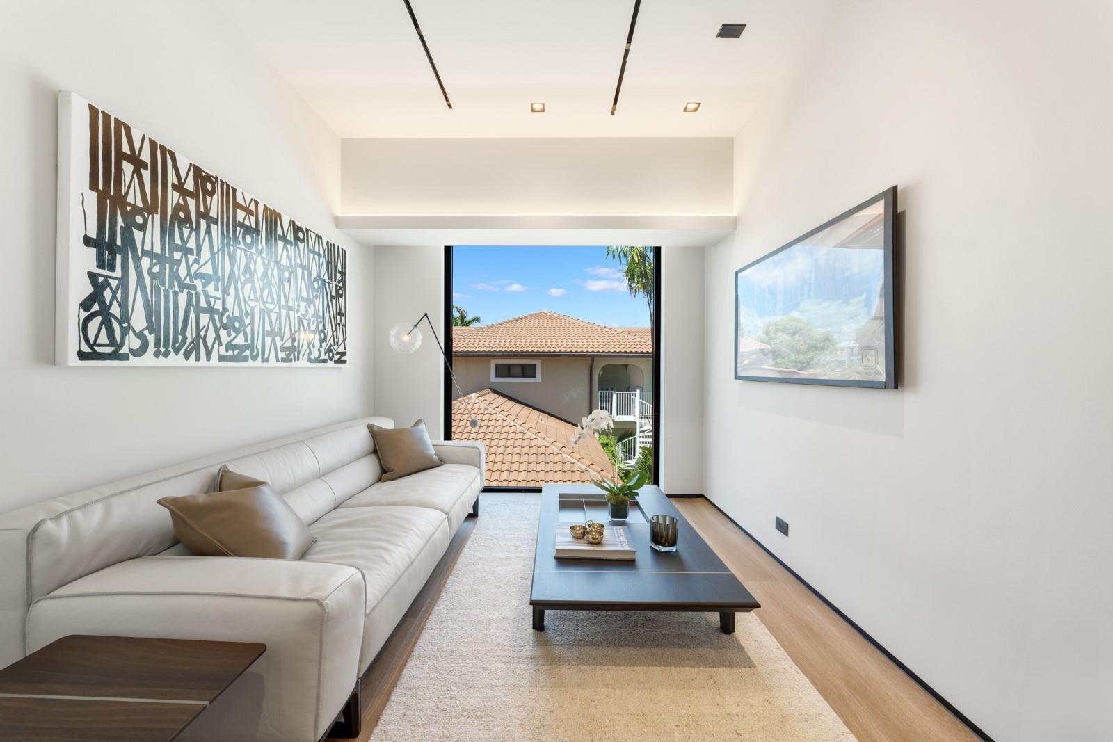 1721 SE 11th St Fort Lauderdale, FL 33316 1721 SE 11th St Fort Lauderdale, FL 33316