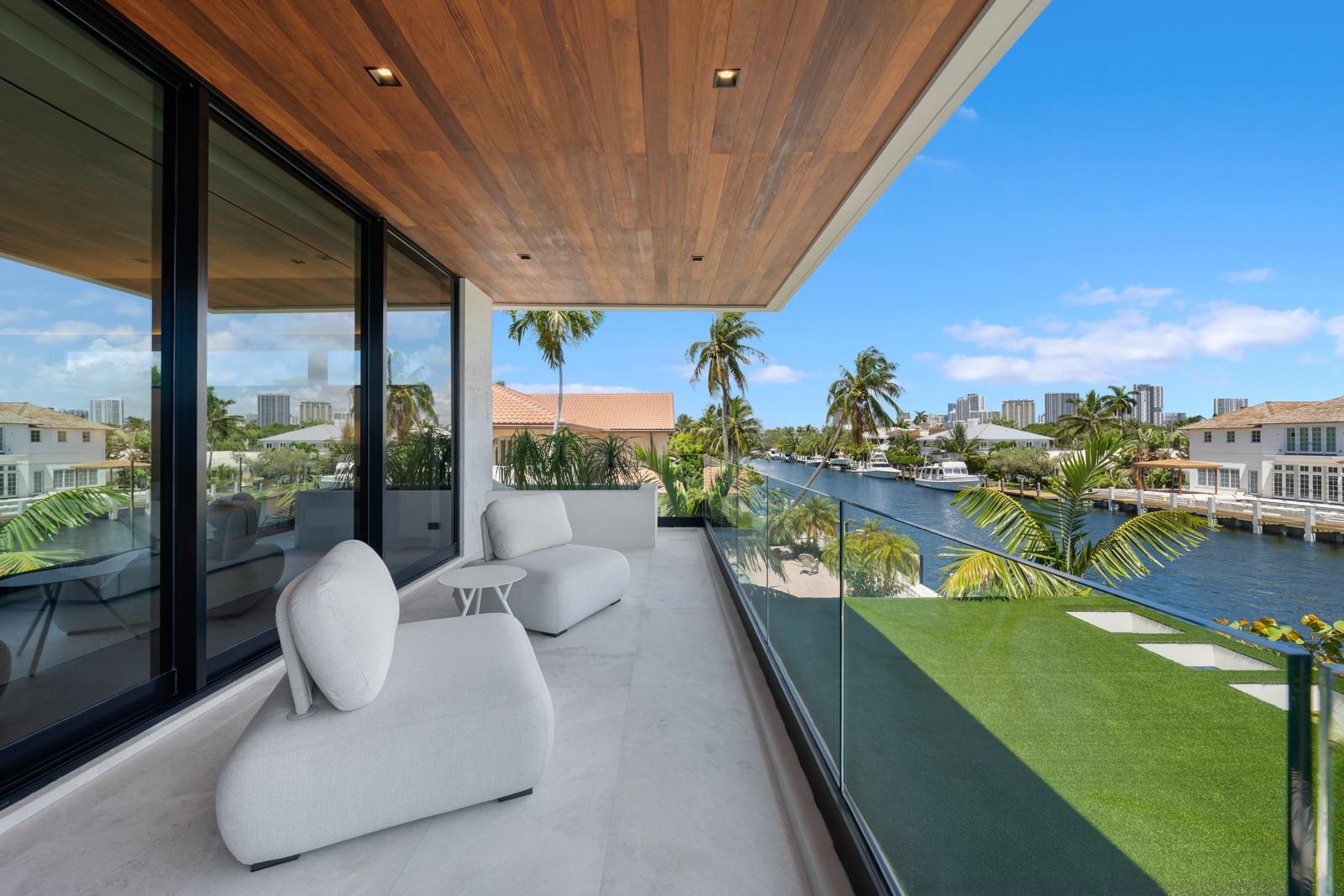 1721 SE 11th St Fort Lauderdale, FL 33316 1721 SE 11th St Fort Lauderdale, FL 33316