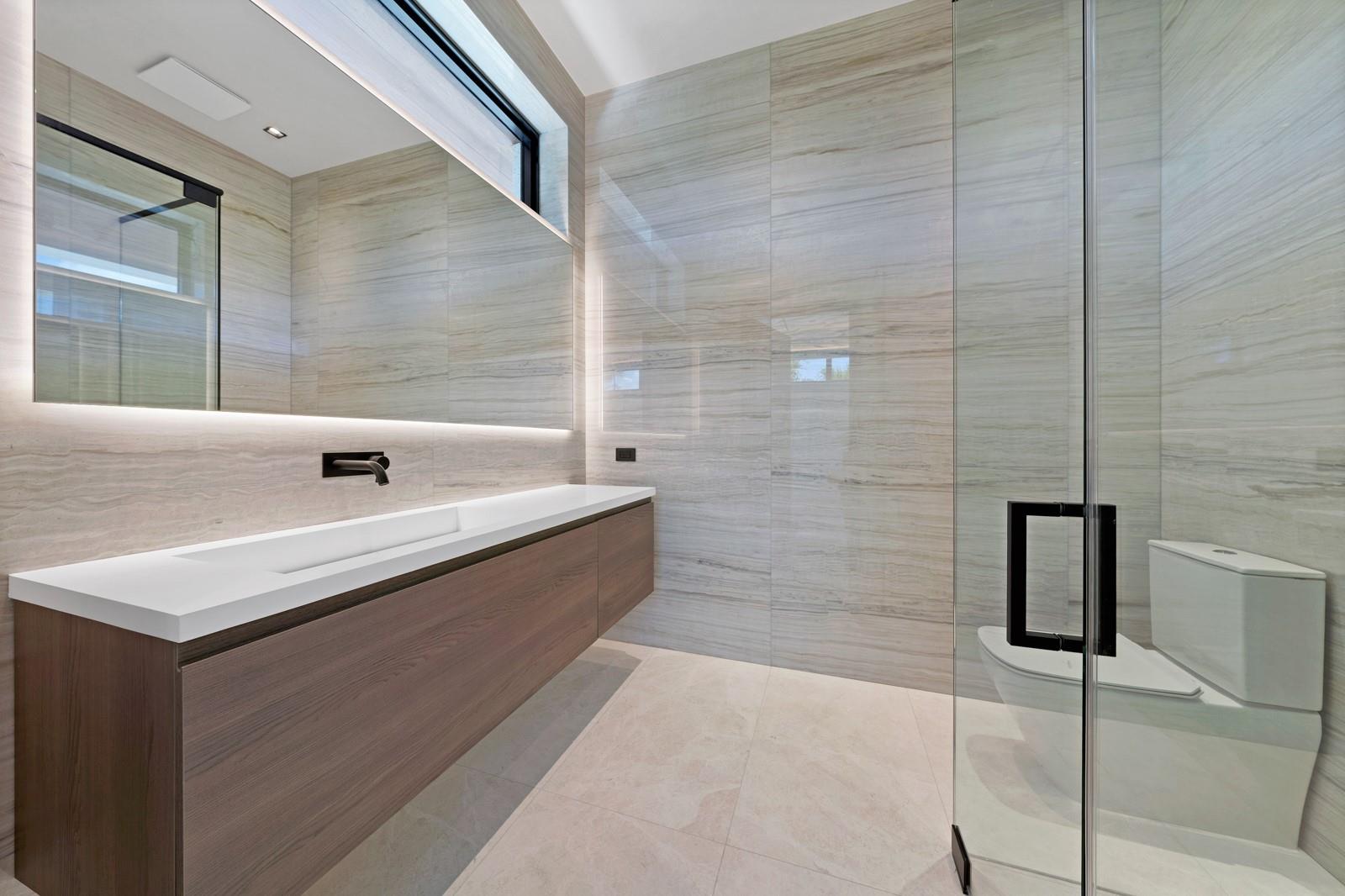 1721 SE 11th St Fort Lauderdale, FL 33316 1721 SE 11th St Fort Lauderdale, FL 33316