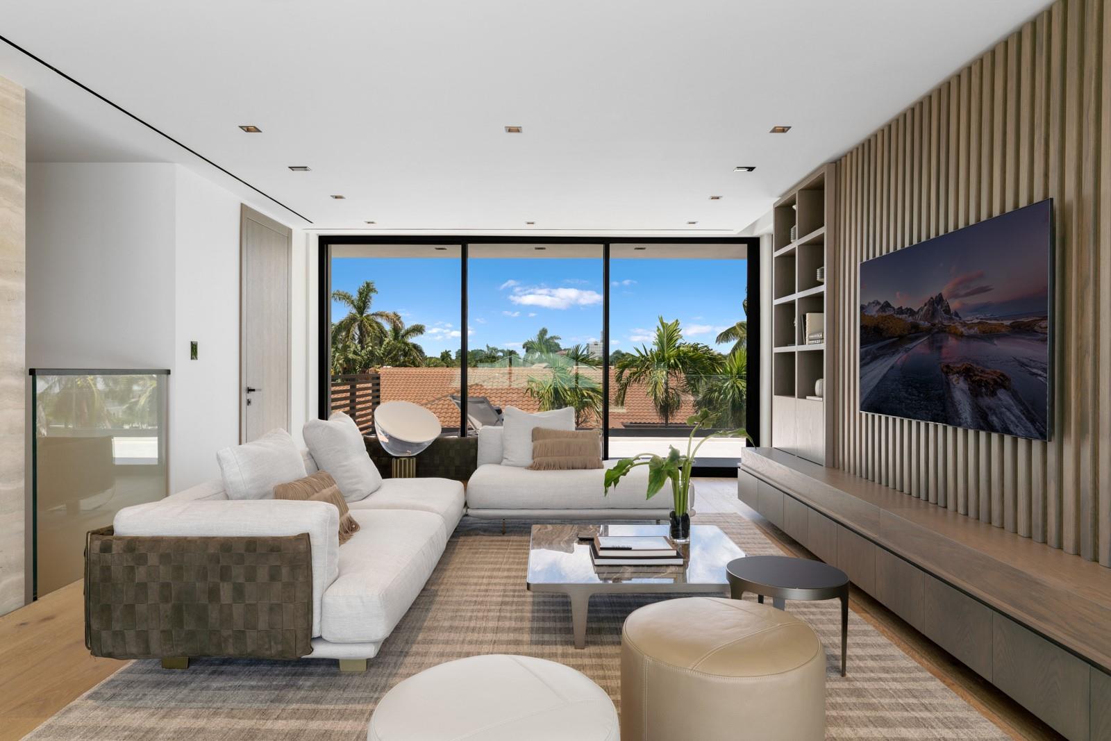 1721 SE 11th St Fort Lauderdale, FL 33316 1721 SE 11th St Fort Lauderdale, FL 33316