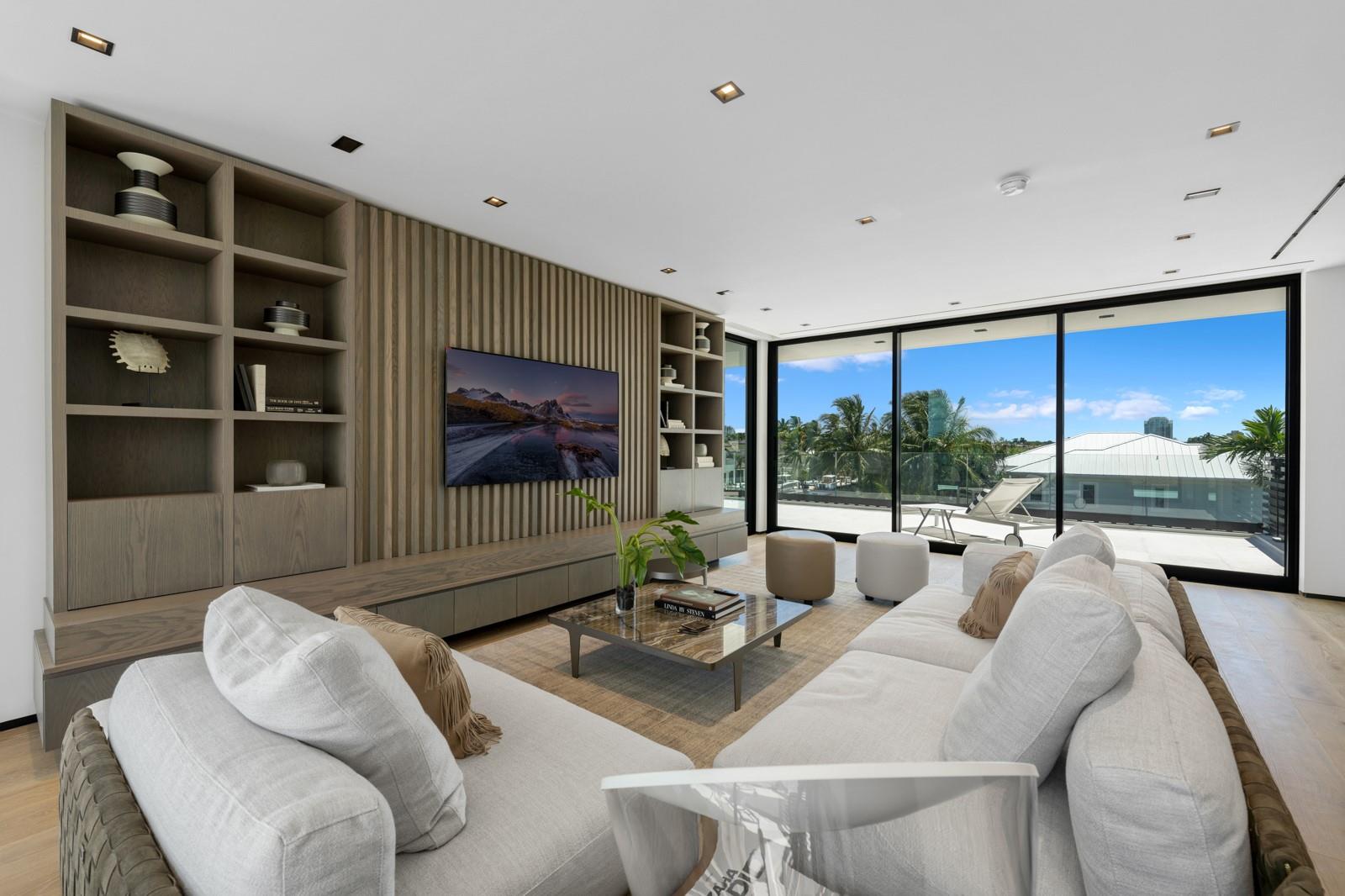 1721 SE 11th St Fort Lauderdale, FL 33316 1721 SE 11th St Fort Lauderdale, FL 33316