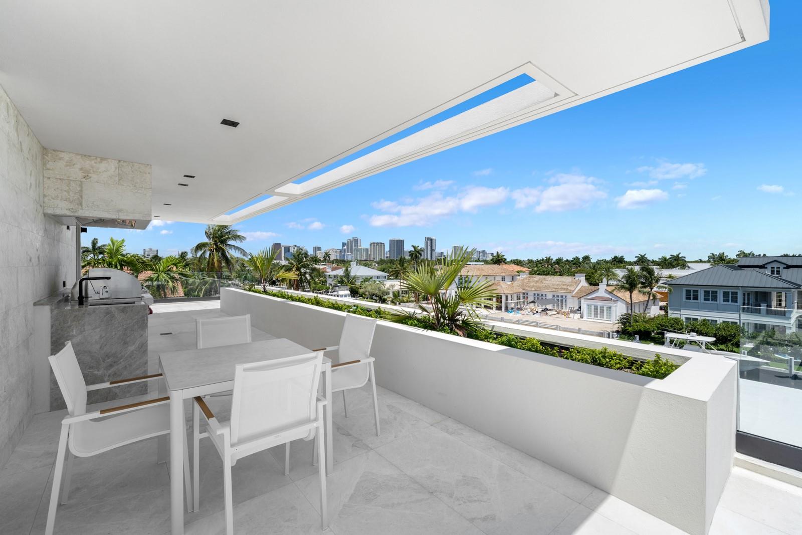 1721 SE 11th St Fort Lauderdale, FL 33316 1721 SE 11th St Fort Lauderdale, FL 33316