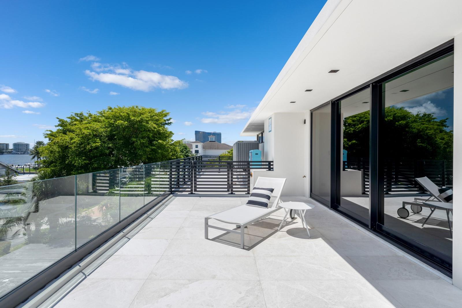 1721 SE 11th St Fort Lauderdale, FL 33316 1721 SE 11th St Fort Lauderdale, FL 33316