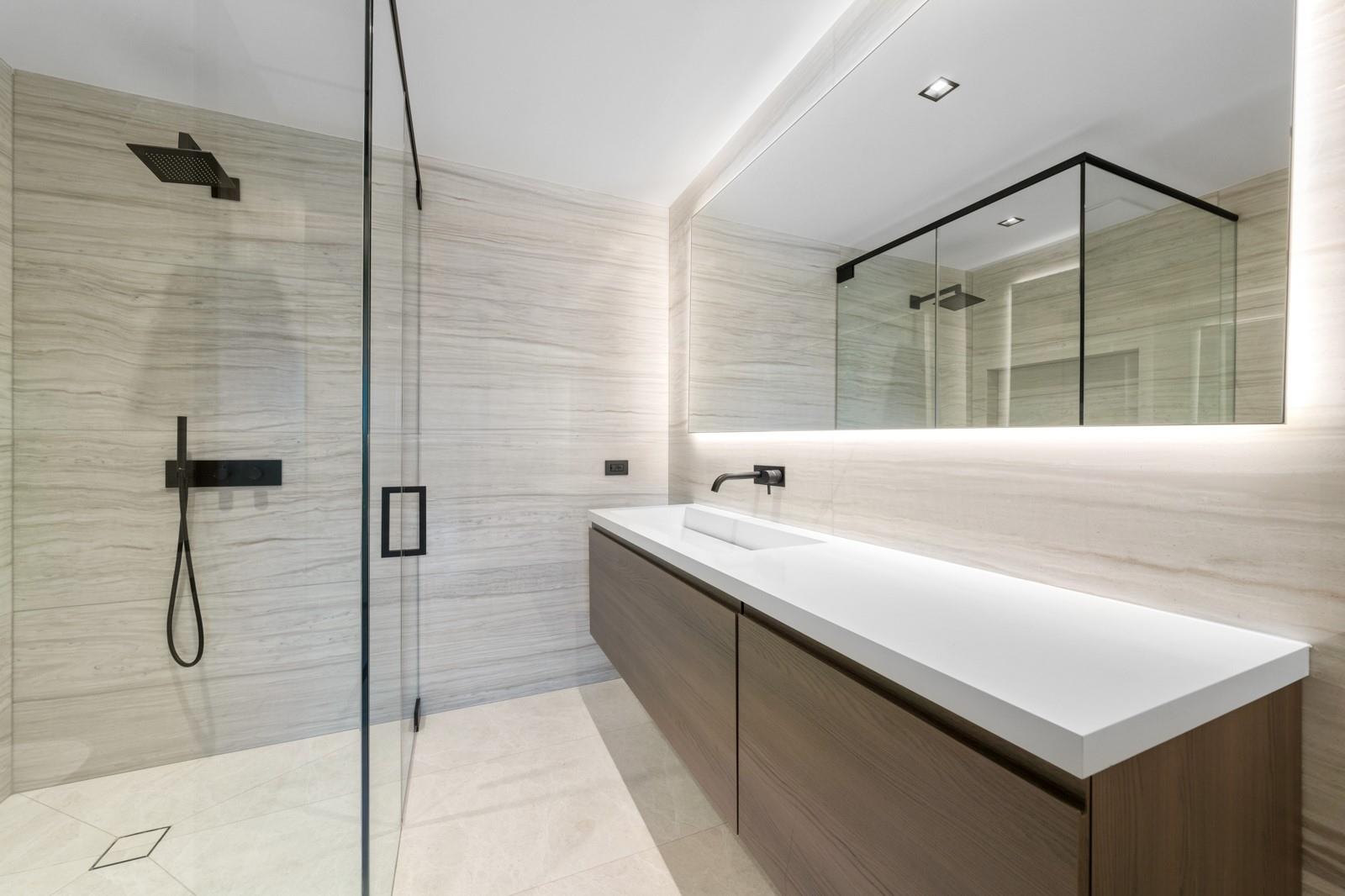 1721 SE 11th St Fort Lauderdale, FL 33316 1721 SE 11th St Fort Lauderdale, FL 33316