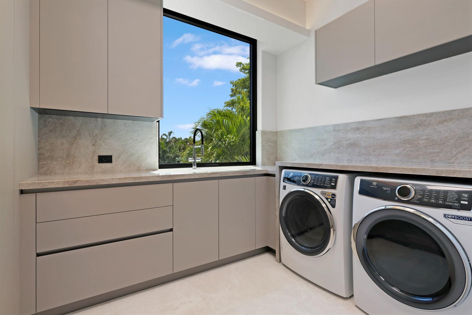 1721 SE 11th St Fort Lauderdale, FL 33316 1721 SE 11th St Fort Lauderdale, FL 33316