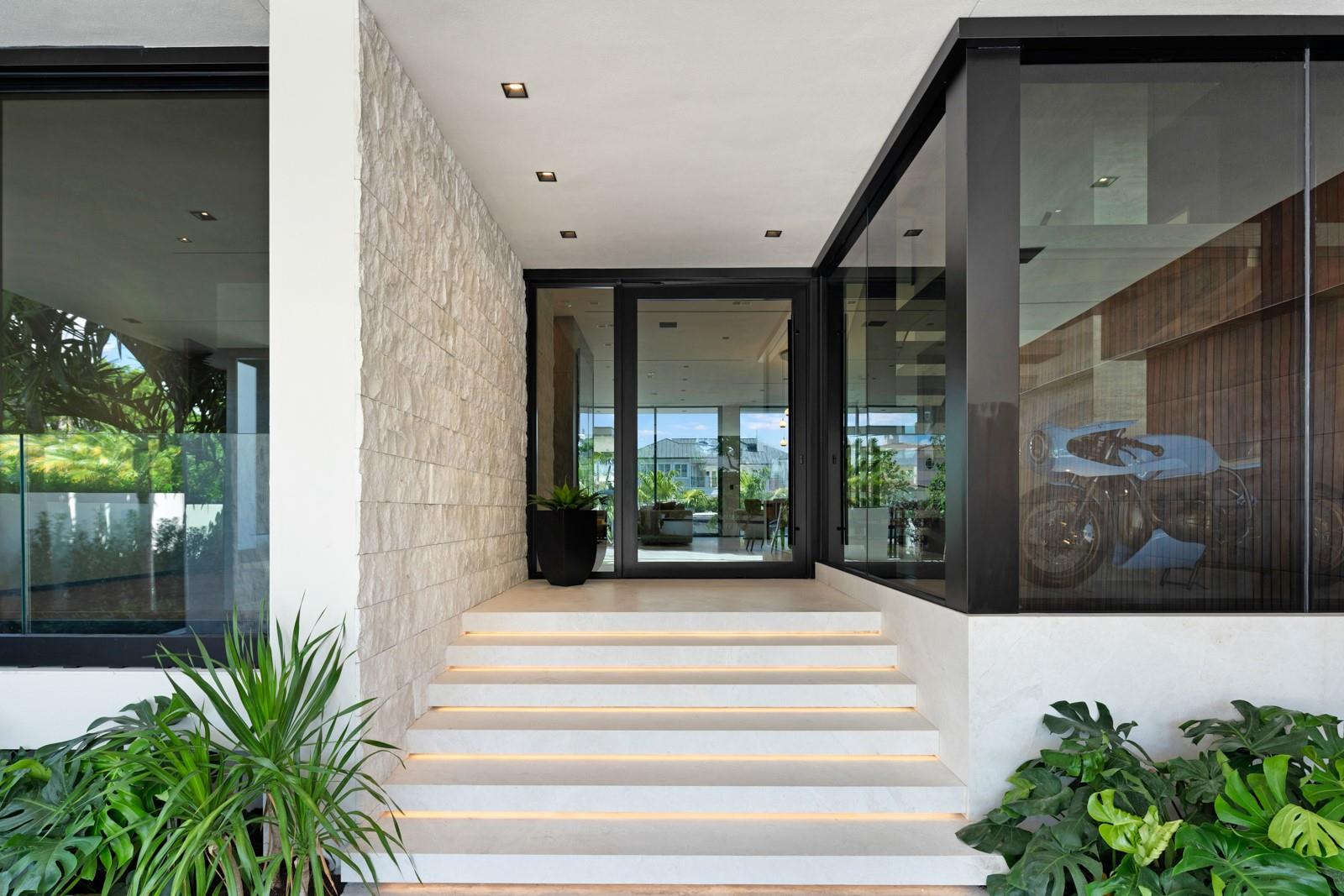 1721 SE 11th St Fort Lauderdale, FL 33316 1721 SE 11th St Fort Lauderdale, FL 33316