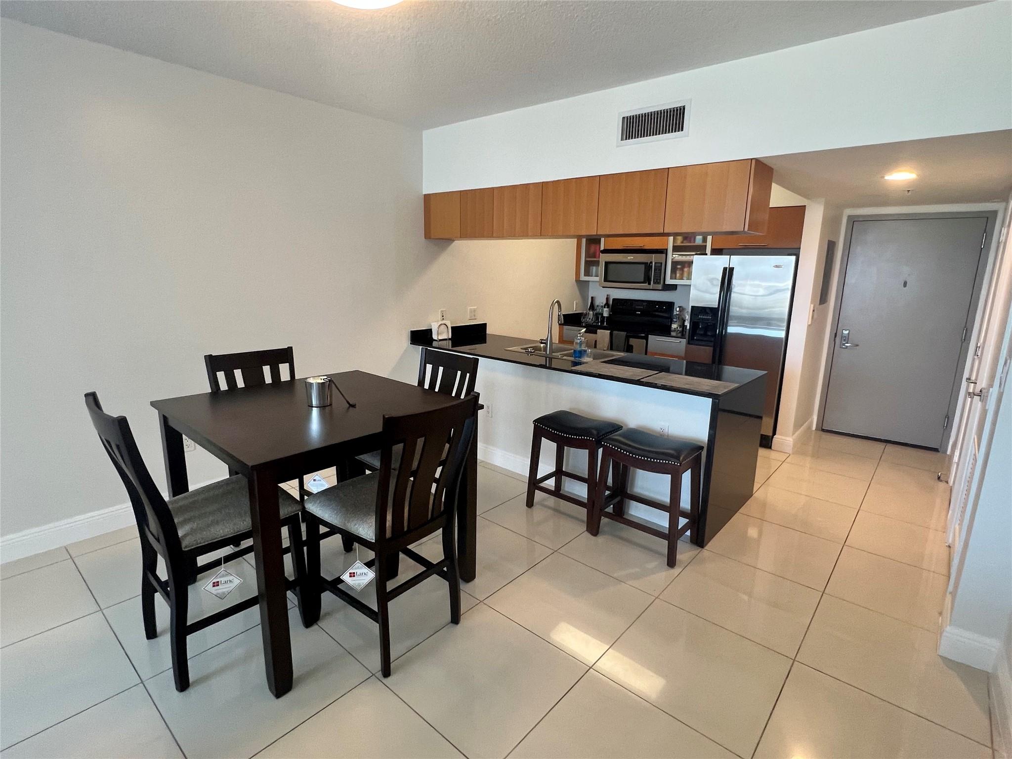 image Opera Tower Condo6