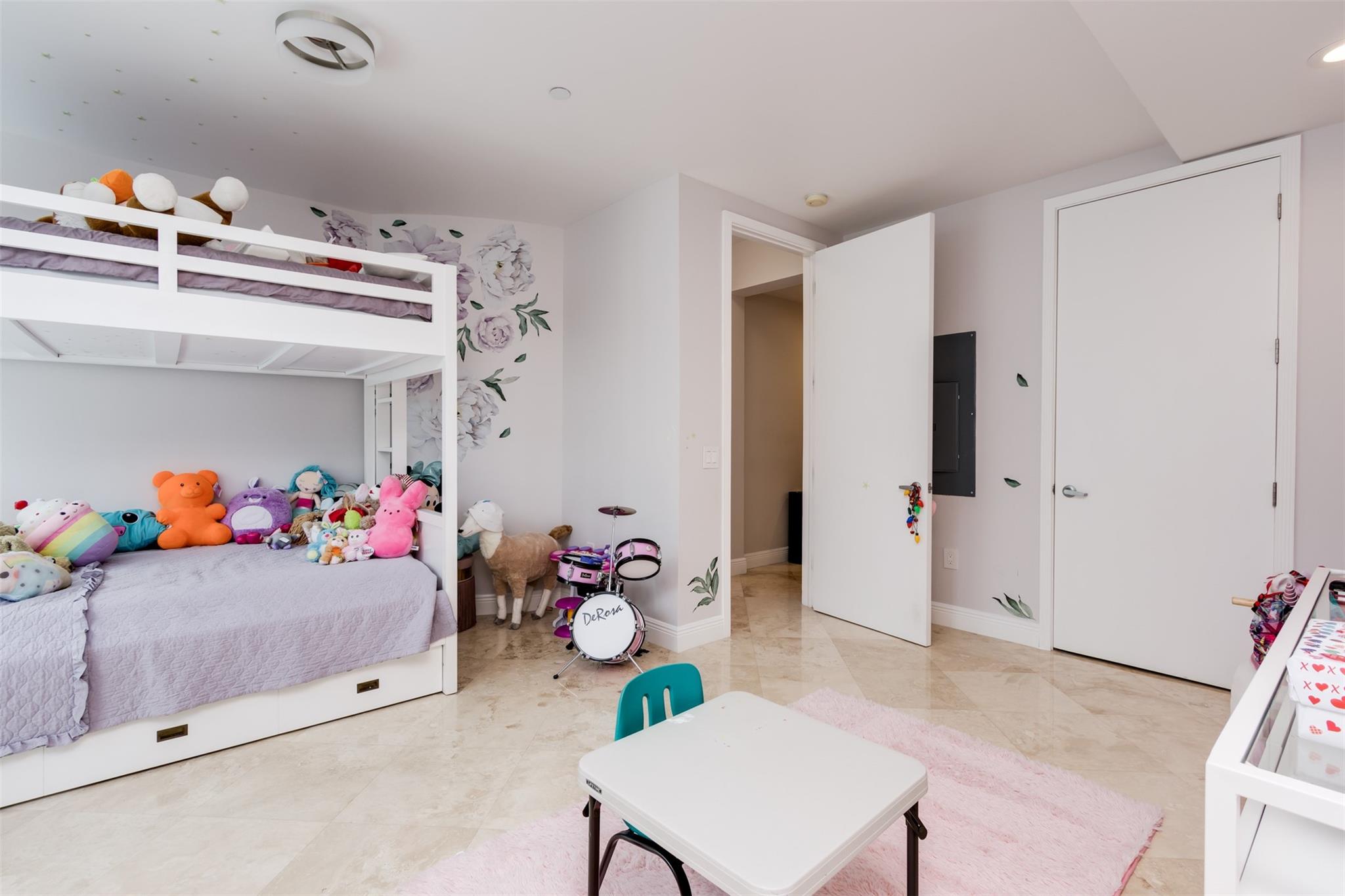 301 Hendricks Isle #7 Fort Lauderdale, FL 33301