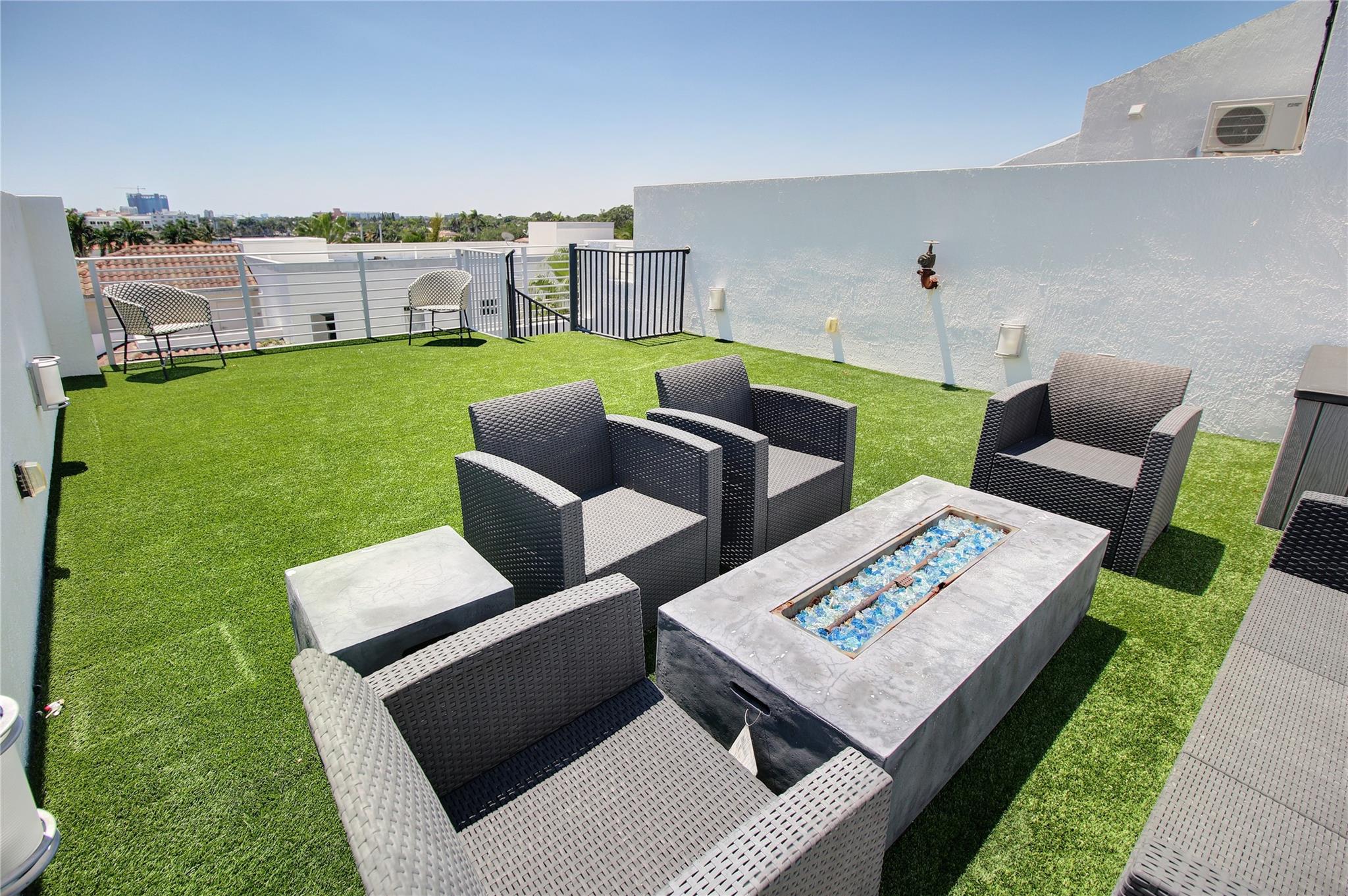 301 Hendricks Isle #7 Fort Lauderdale, FL 33301