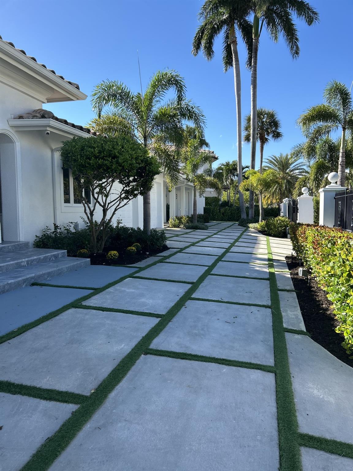 2520 Laguna Ter Fort Lauderdale, FL 33316