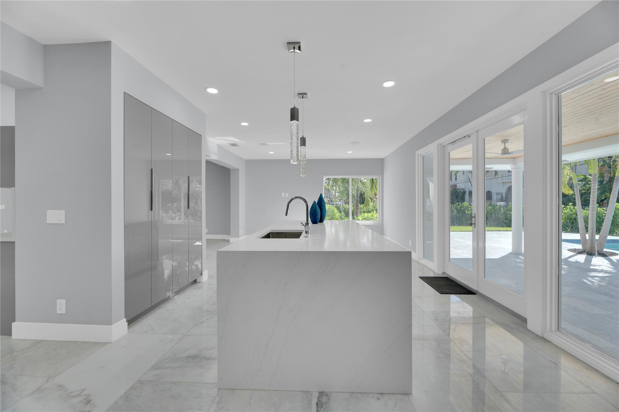 2520 Laguna Ter Fort Lauderdale, FL 33316