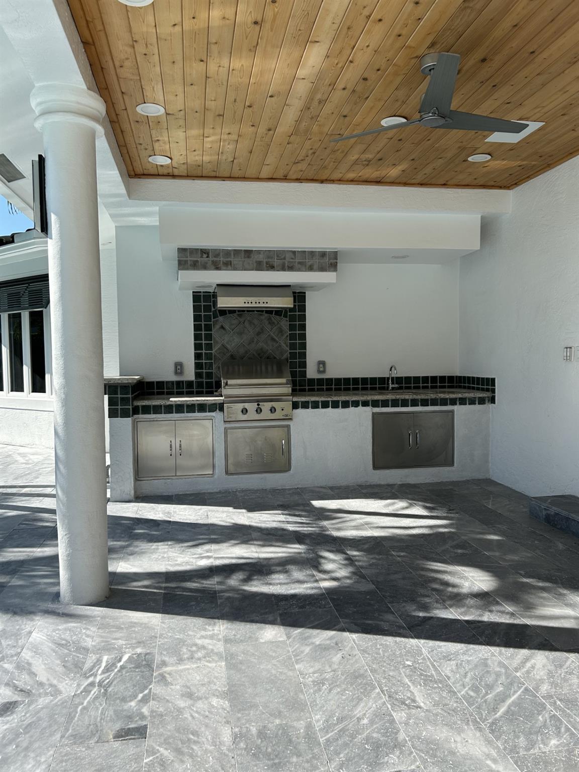 2520 Laguna Ter Fort Lauderdale, FL 33316