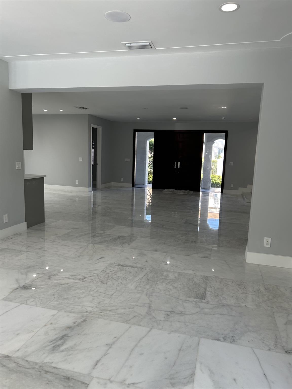 2520 Laguna Ter Fort Lauderdale, FL 33316