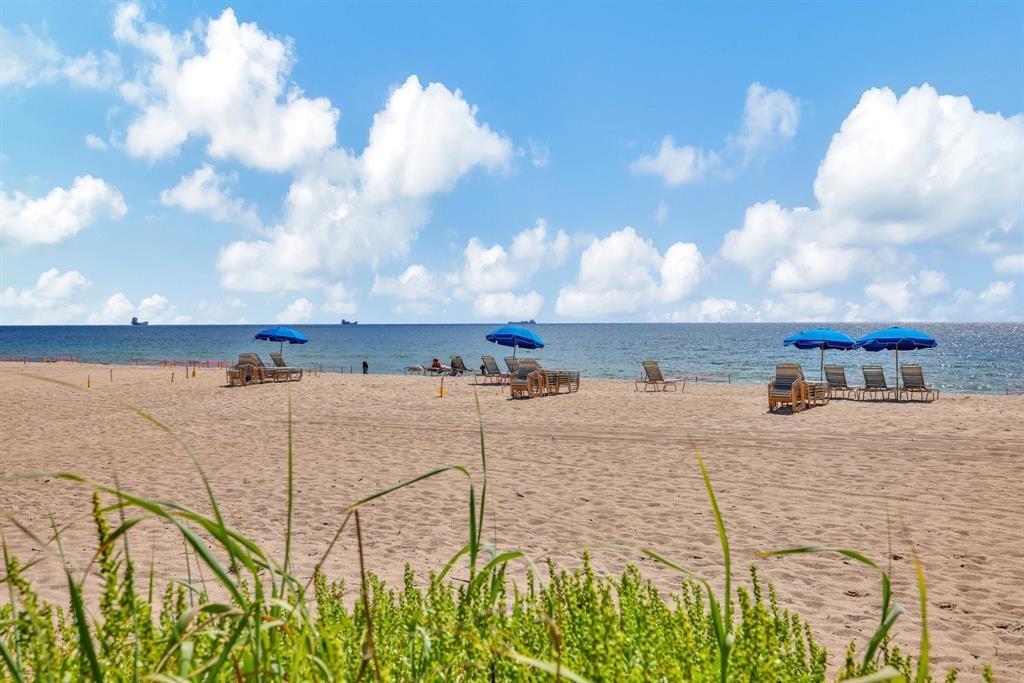 2520 Laguna Ter Fort Lauderdale, FL 33316