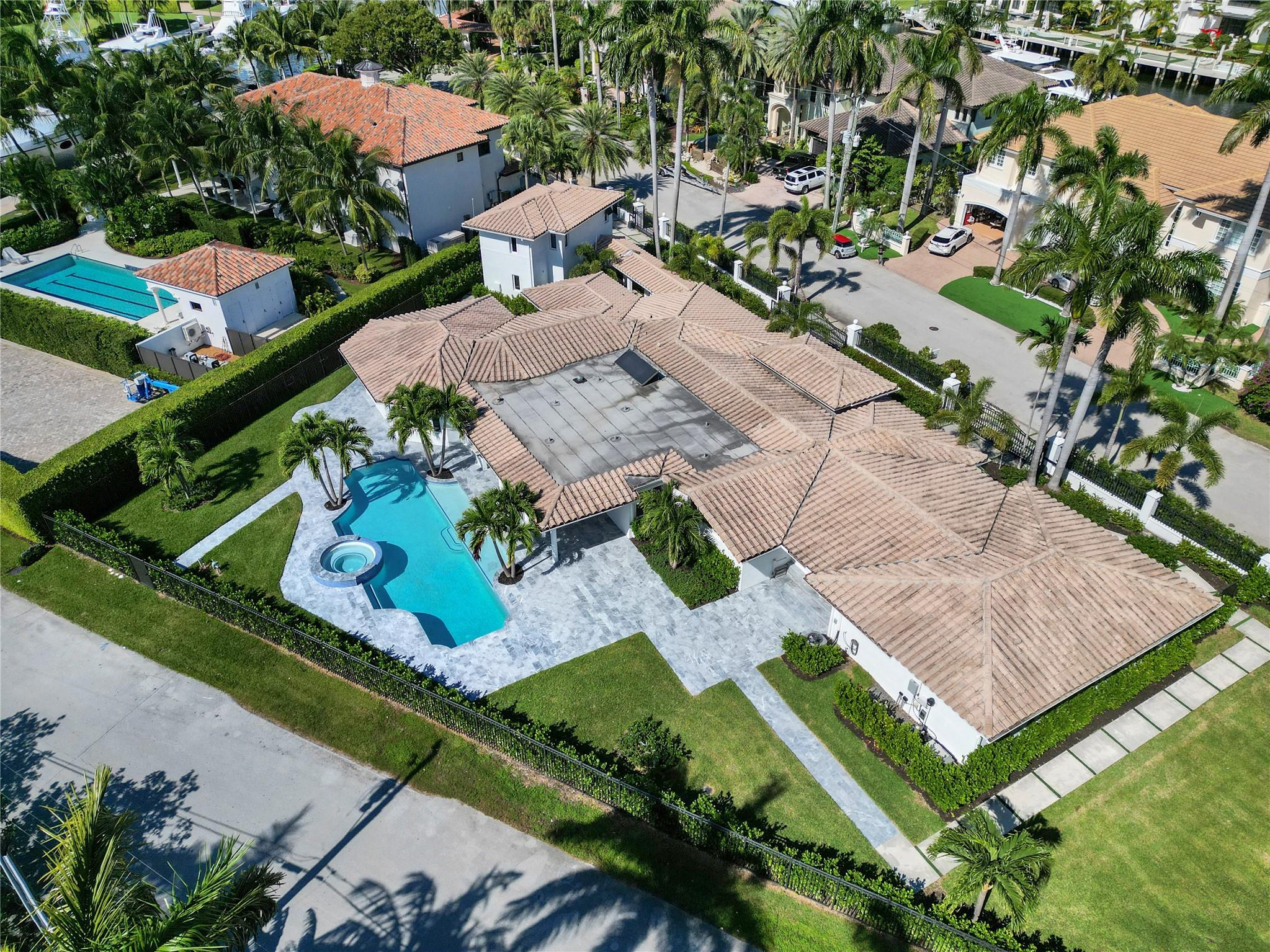 2520 Laguna Ter Fort Lauderdale, FL 33316