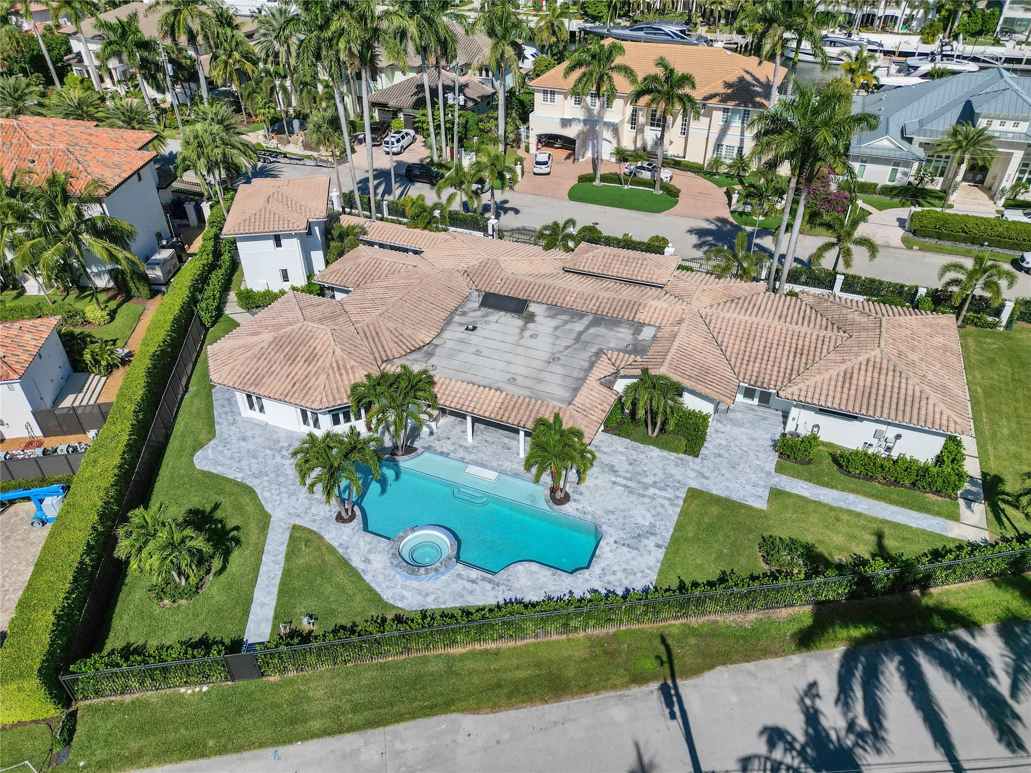 2520 Laguna Ter Fort Lauderdale, FL 33316